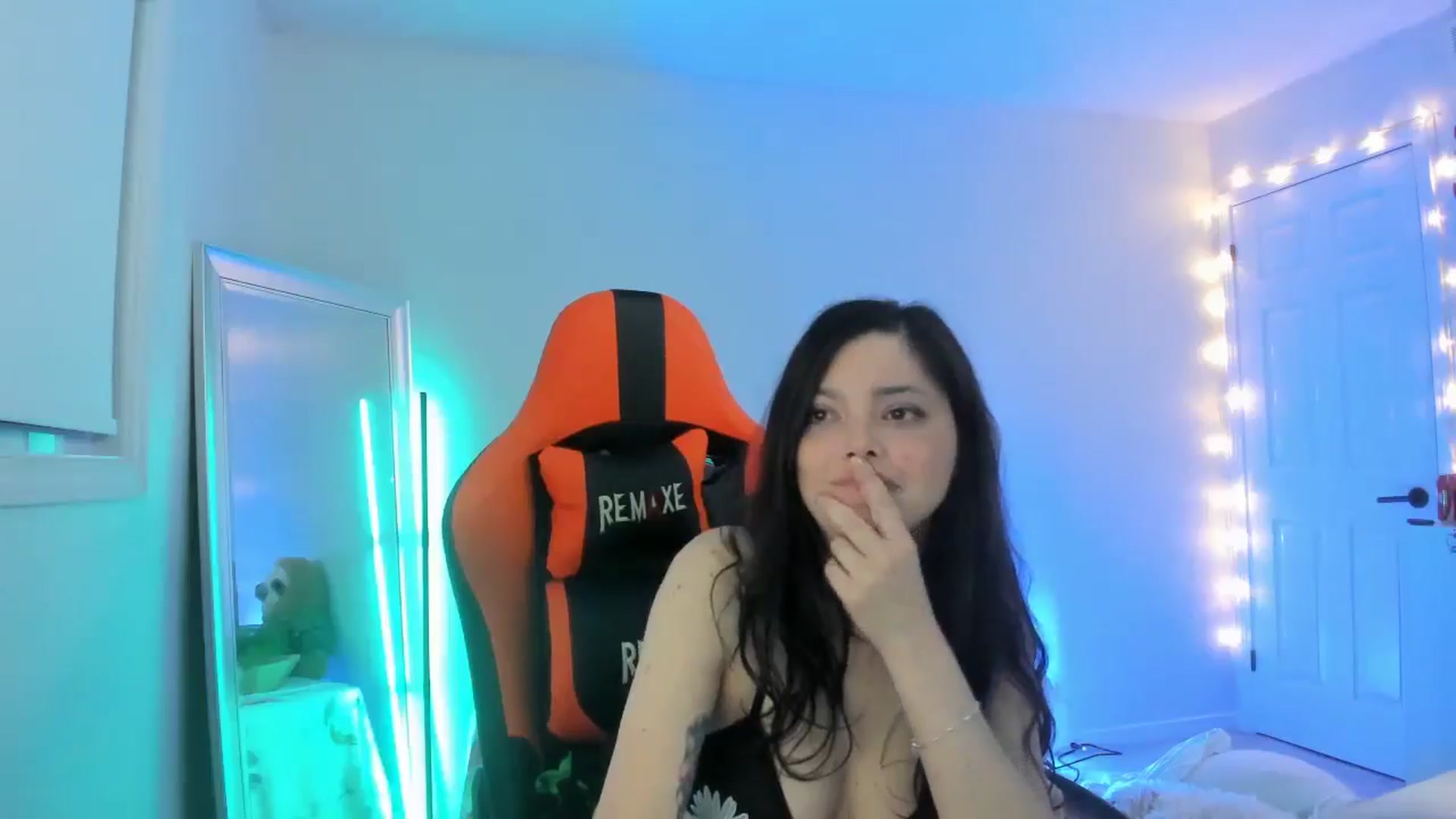 Gallery image thumbnail from adira_rose's myfreecams stream on, 08/24/2025, 08:31 image 18 of 20