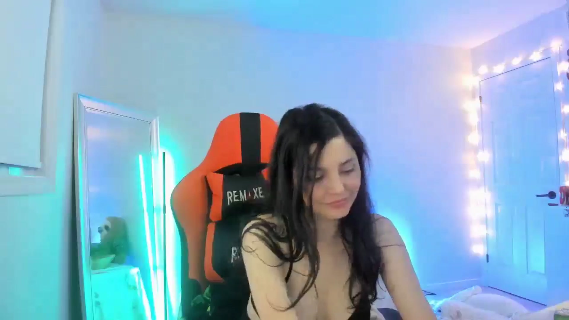 Gallery image thumbnail from adira_rose's myfreecams stream on, 08/24/2025, 08:31 image 3 of 20