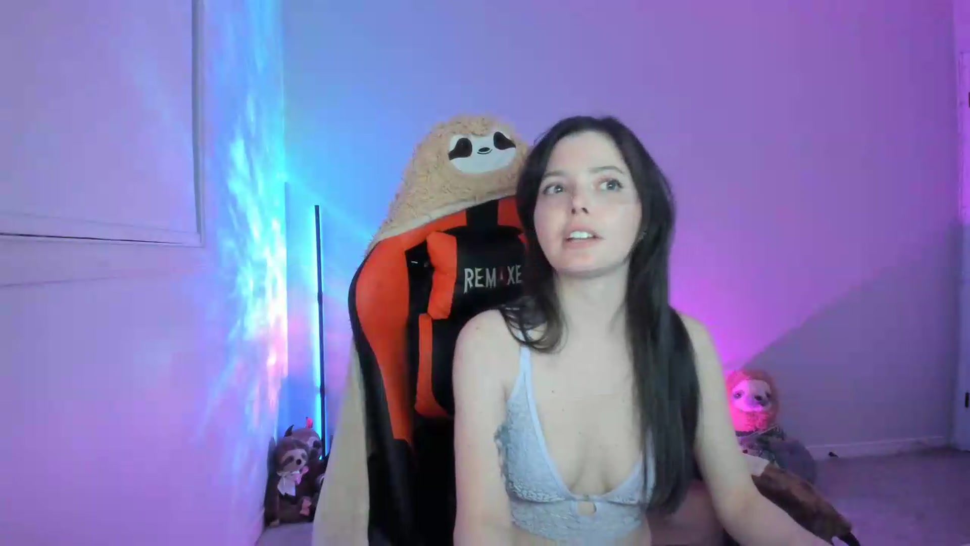 Gallery image thumbnail from adira_rose's myfreecams stream on, 05/27/2026, 03:21 image 6 of 20