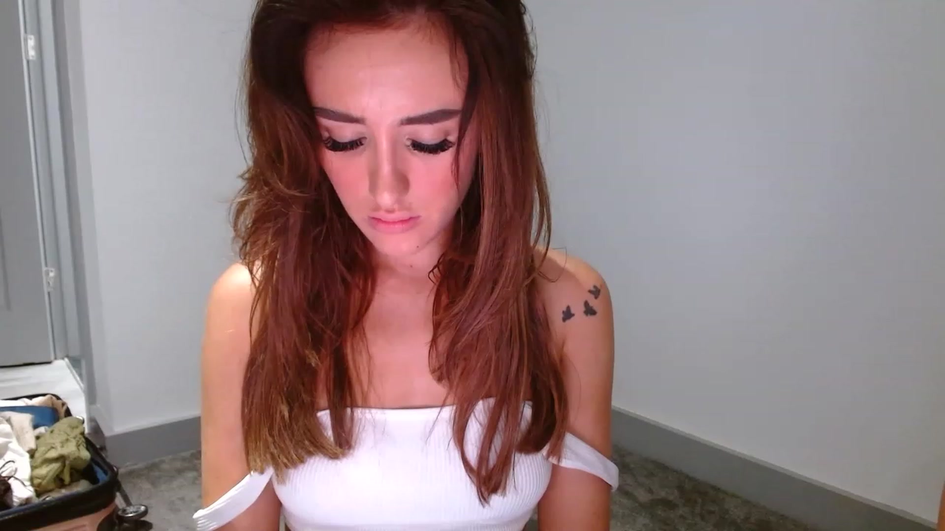 Gallery image thumbnail from adorealice's myfreecams stream on, 06/25/2023, 22:45 image 5 of 20