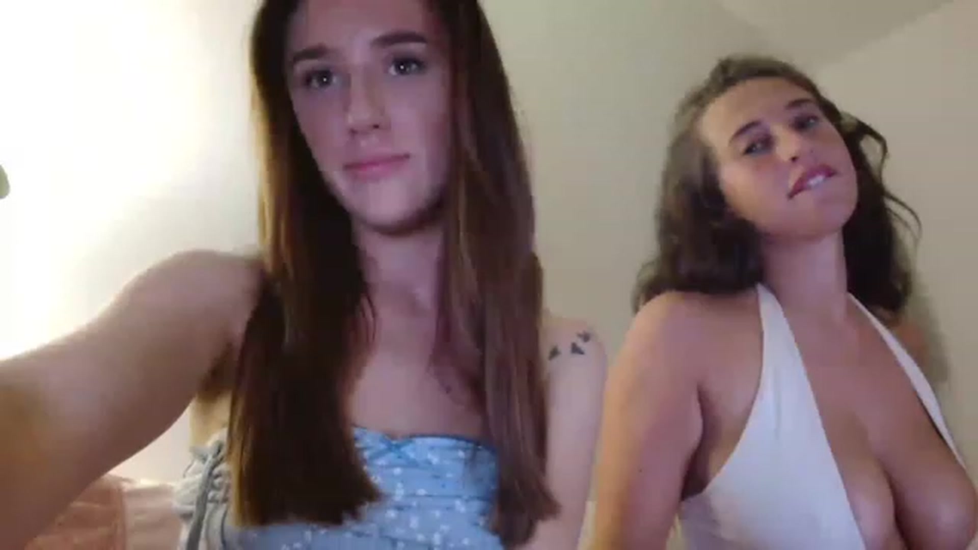 Gallery image thumbnail from adorealice's myfreecams stream on, 07/18/2023, 18:01 image 2 of 20
