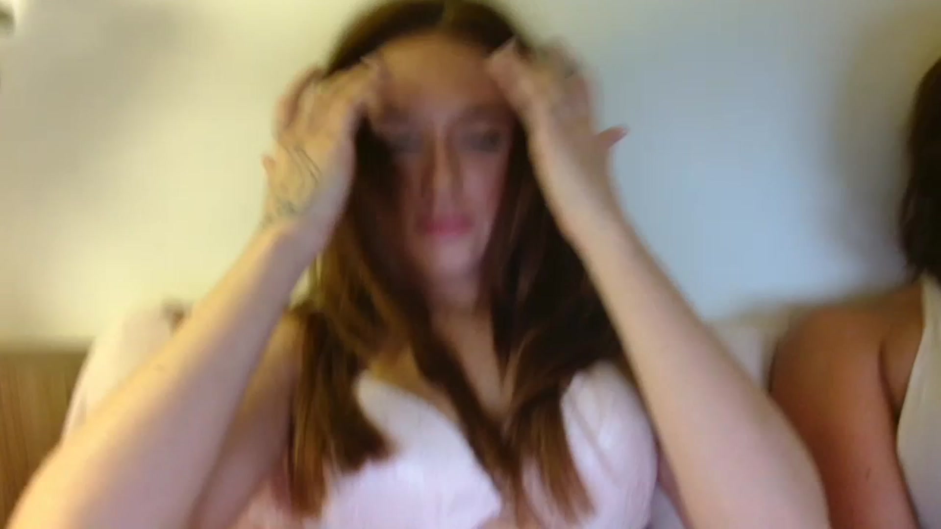Gallery image thumbnail from adorealice's myfreecams stream on, 07/18/2023, 18:19 image 1 of 20