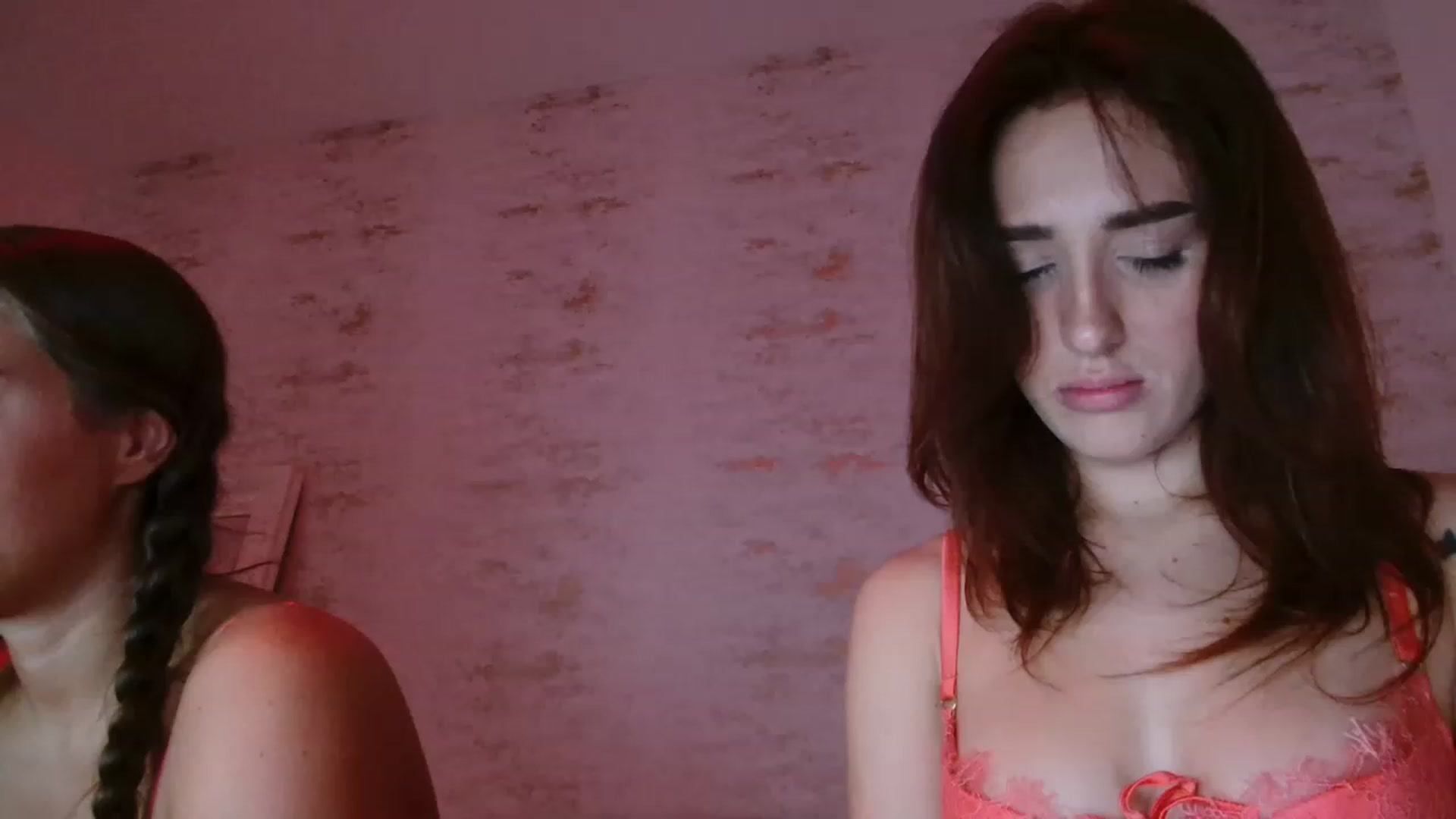Gallery image thumbnail from adorealice's myfreecams stream on, 07/20/2023, 19:11 image 6 of 20