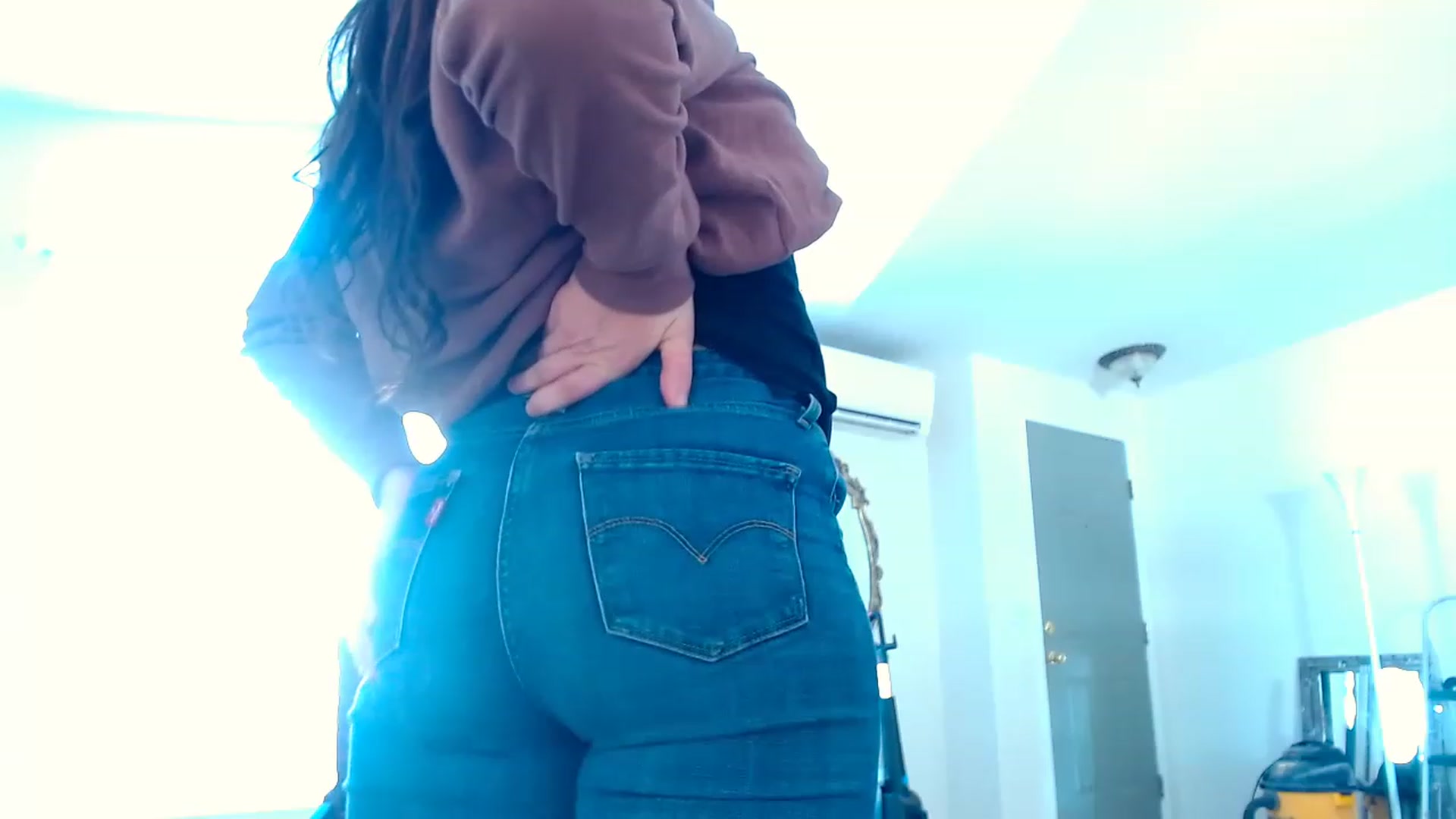 Gallery image thumbnail from adrey_'s myfreecams stream on, 12/01/2022, 22:19 image 11 of 20