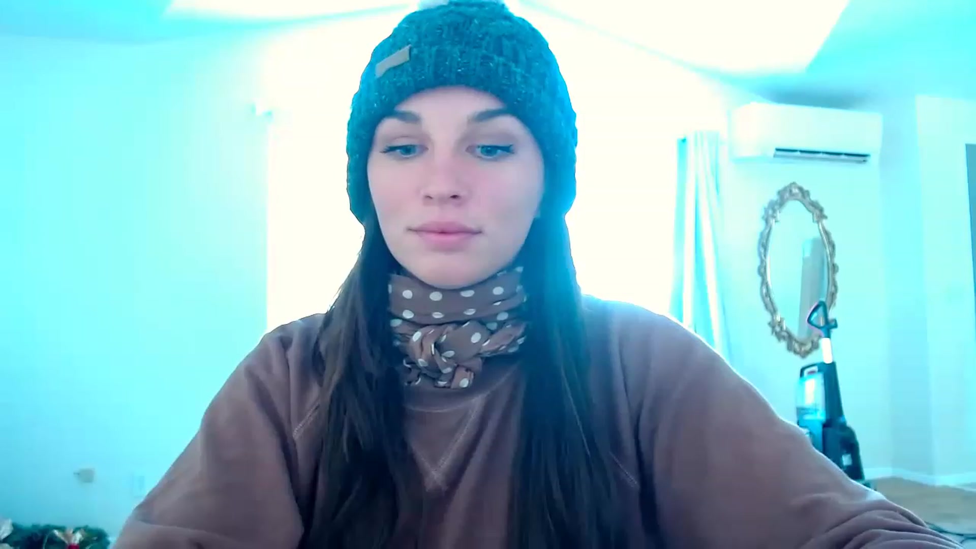 Gallery image thumbnail from adrey_'s myfreecams stream on, 12/01/2022, 22:19 image 12 of 20