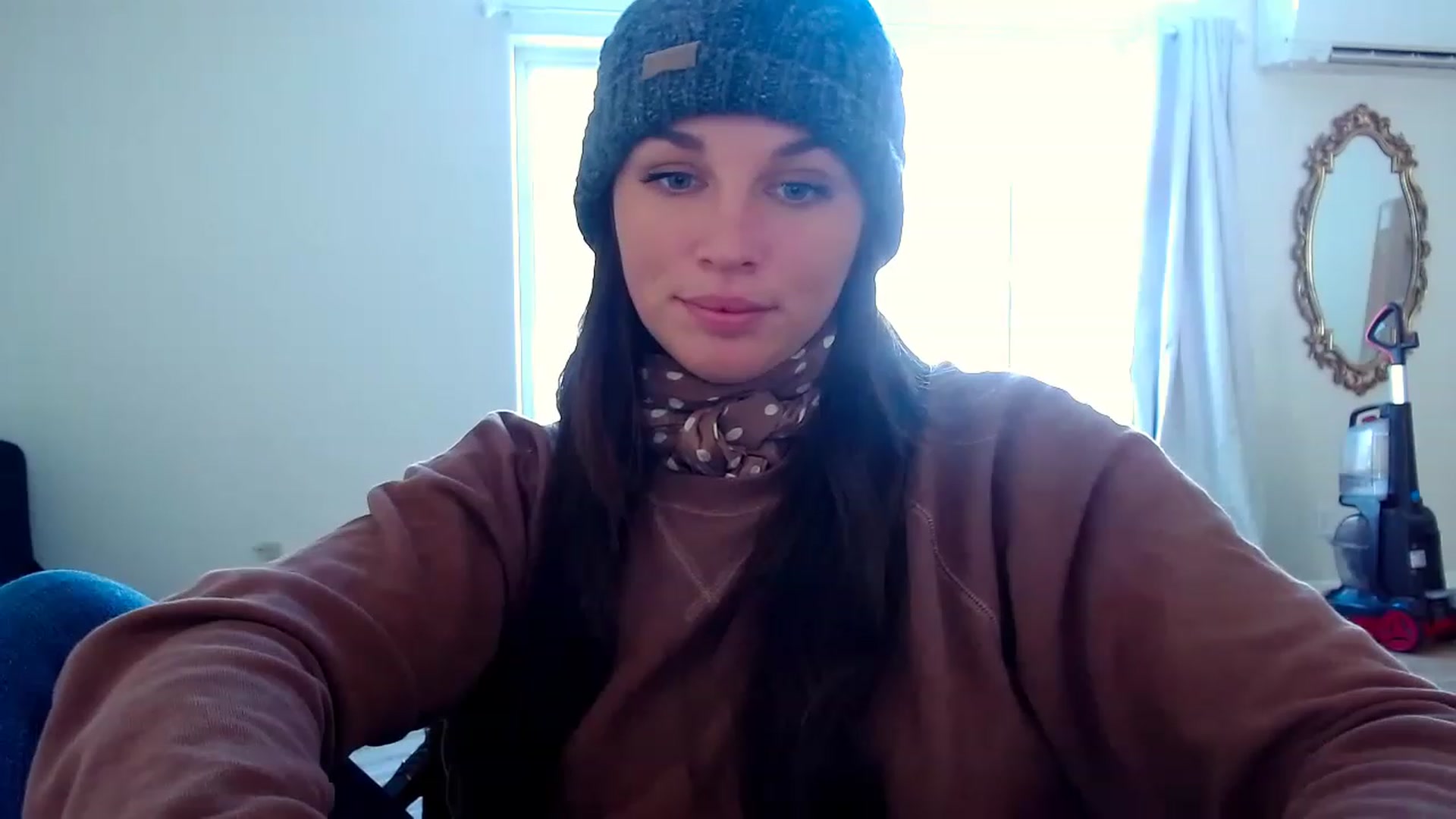Gallery image thumbnail from adrey_'s myfreecams stream on, 12/01/2022, 22:19 image 4 of 20
