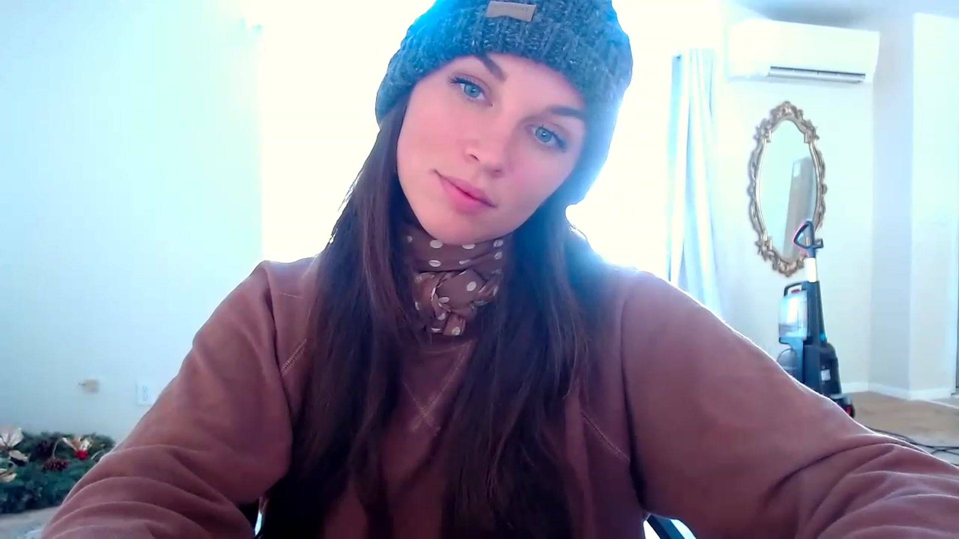 Gallery image thumbnail from adrey_'s myfreecams stream on, 12/01/2022, 22:19 image 19 of 20