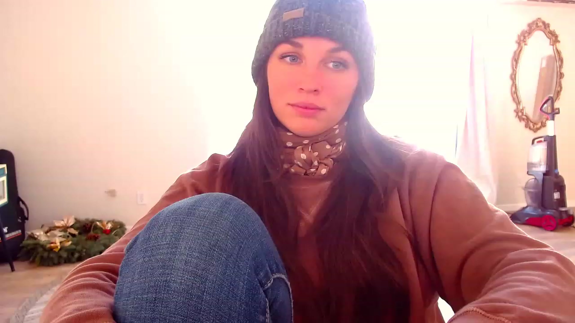 Gallery image thumbnail from adrey_'s myfreecams stream on, 12/01/2022, 23:06 image 1 of 20
