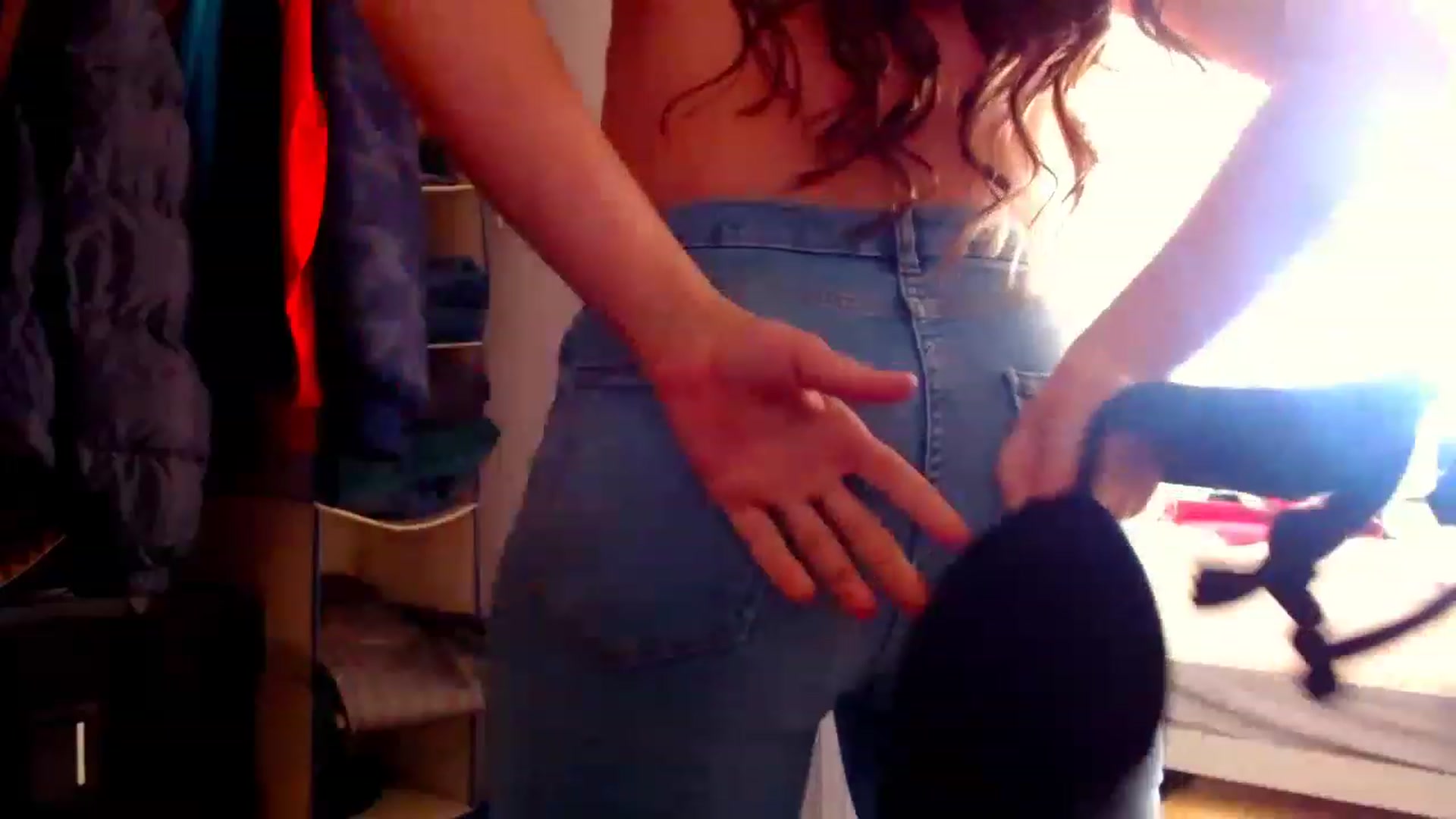 Gallery image thumbnail from adrey_'s myfreecams stream on, 12/07/2022, 22:41 image 7 of 20
