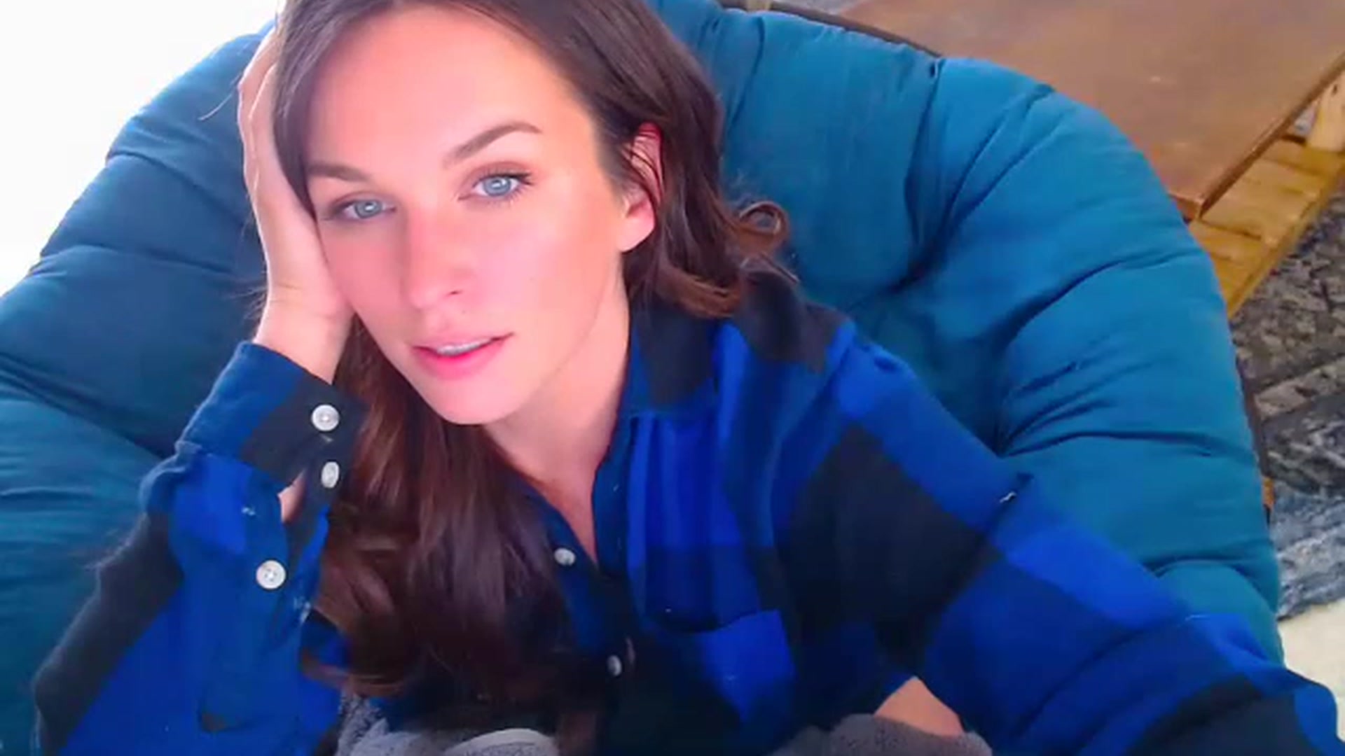Gallery image thumbnail from adrey_'s myfreecams stream on, 12/18/2022, 23:23 image 6 of 20