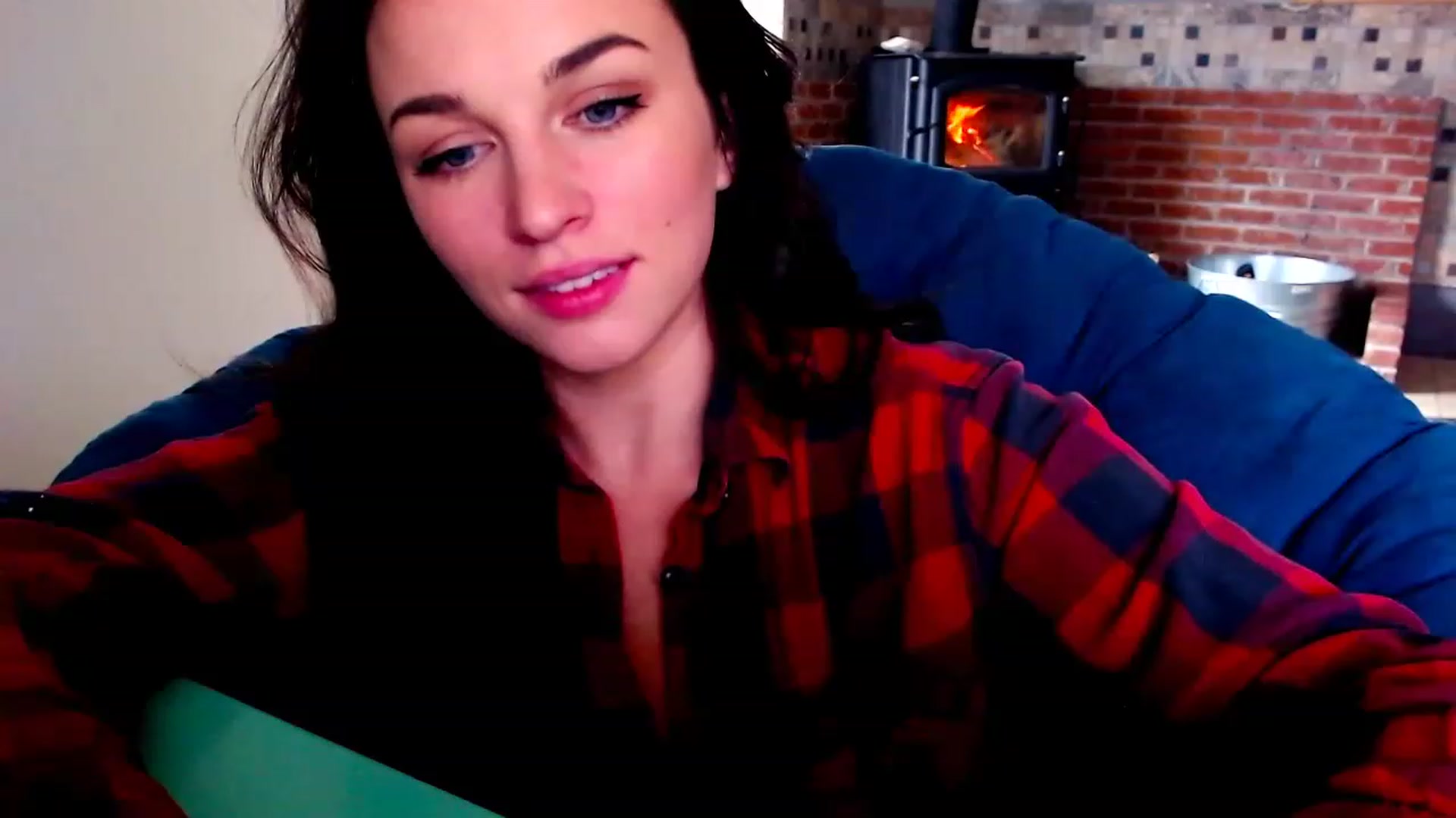 Gallery image thumbnail from adrey_'s myfreecams stream on, 01/01/2023, 22:24 image 4 of 20