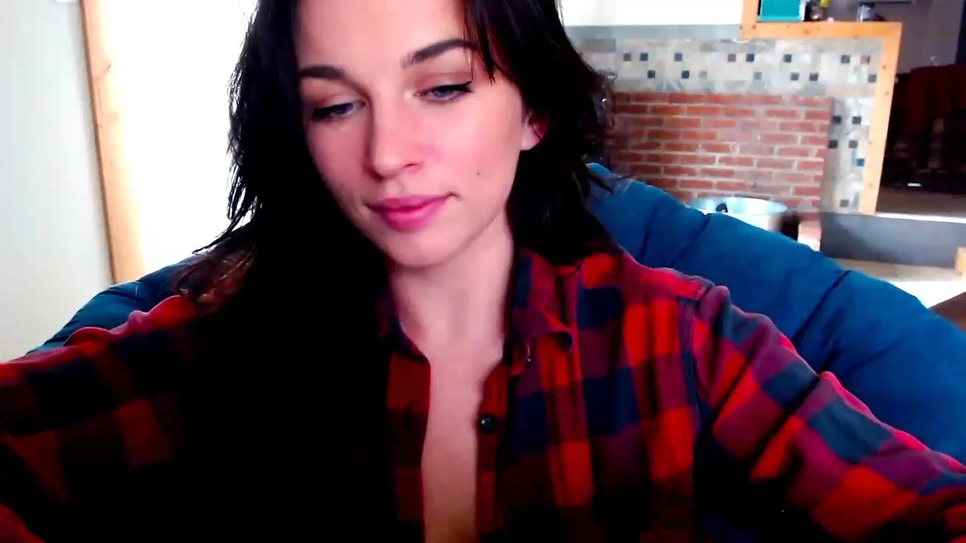Gallery image thumbnail from adrey_'s myfreecams stream on, 01/01/2023, 22:24 image 9 of 20