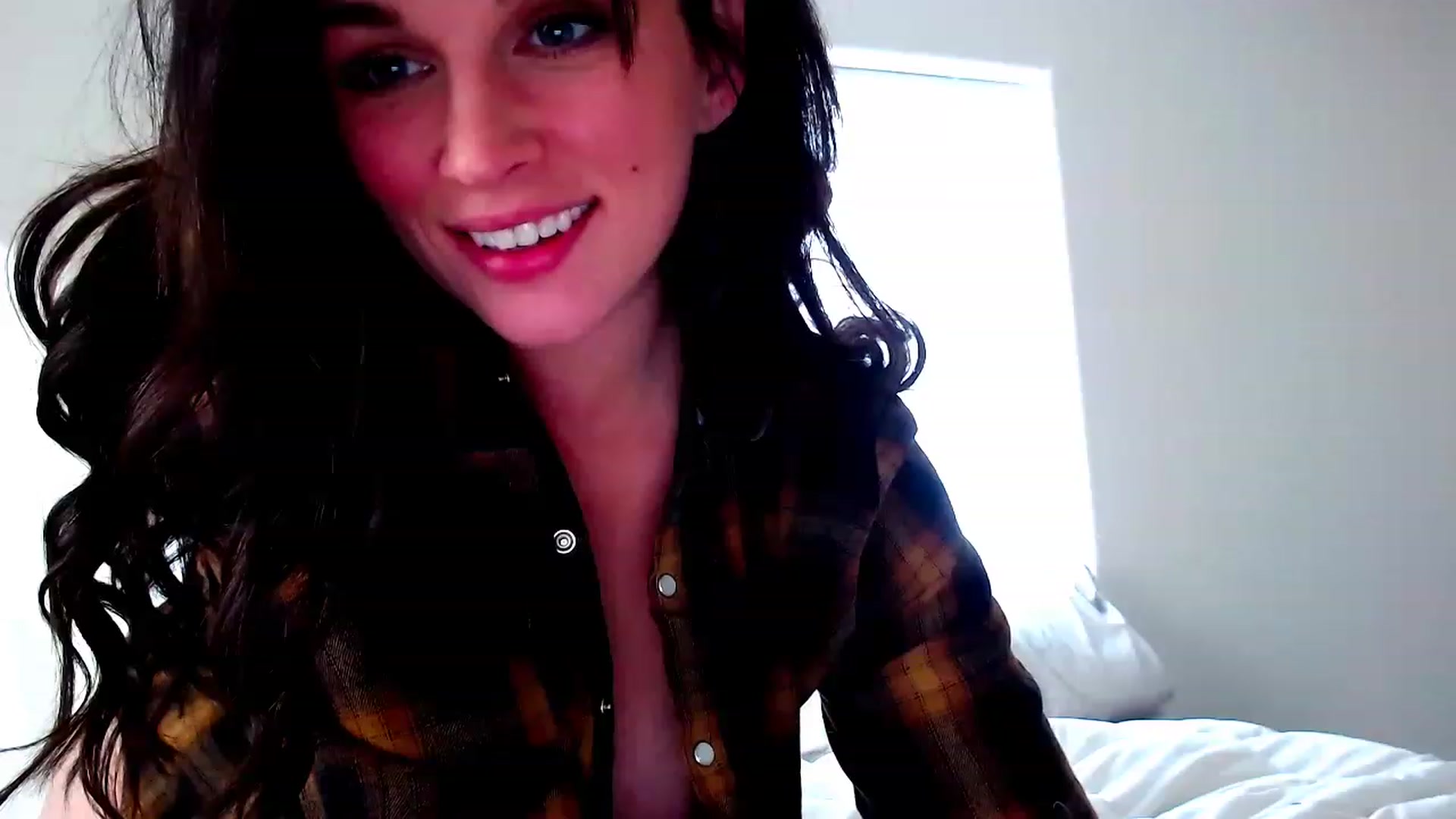Gallery image thumbnail from adrey_'s myfreecams stream on, 01/03/2023, 23:57 image 13 of 20