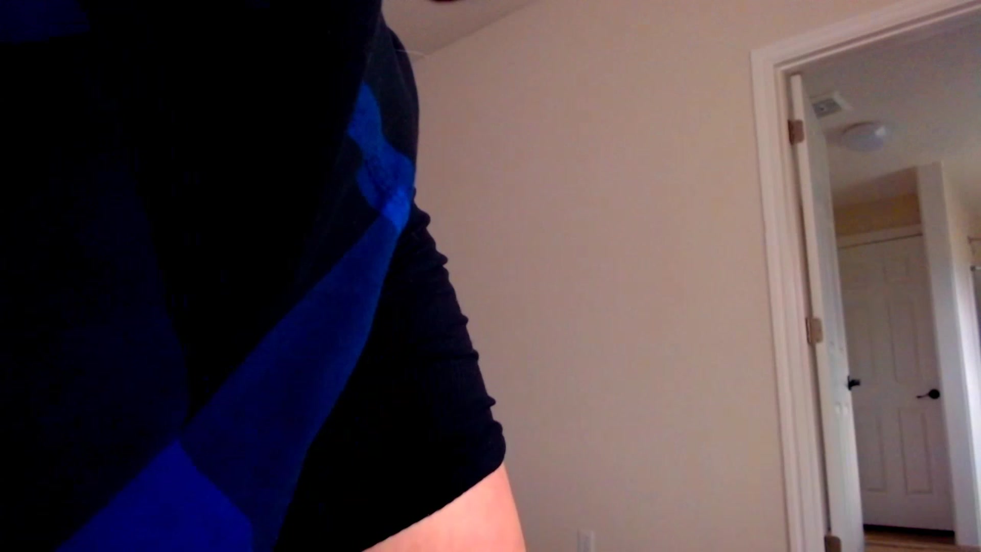 Gallery image thumbnail from adrey_'s myfreecams stream on, 01/07/2023, 24:33 image 11 of 20