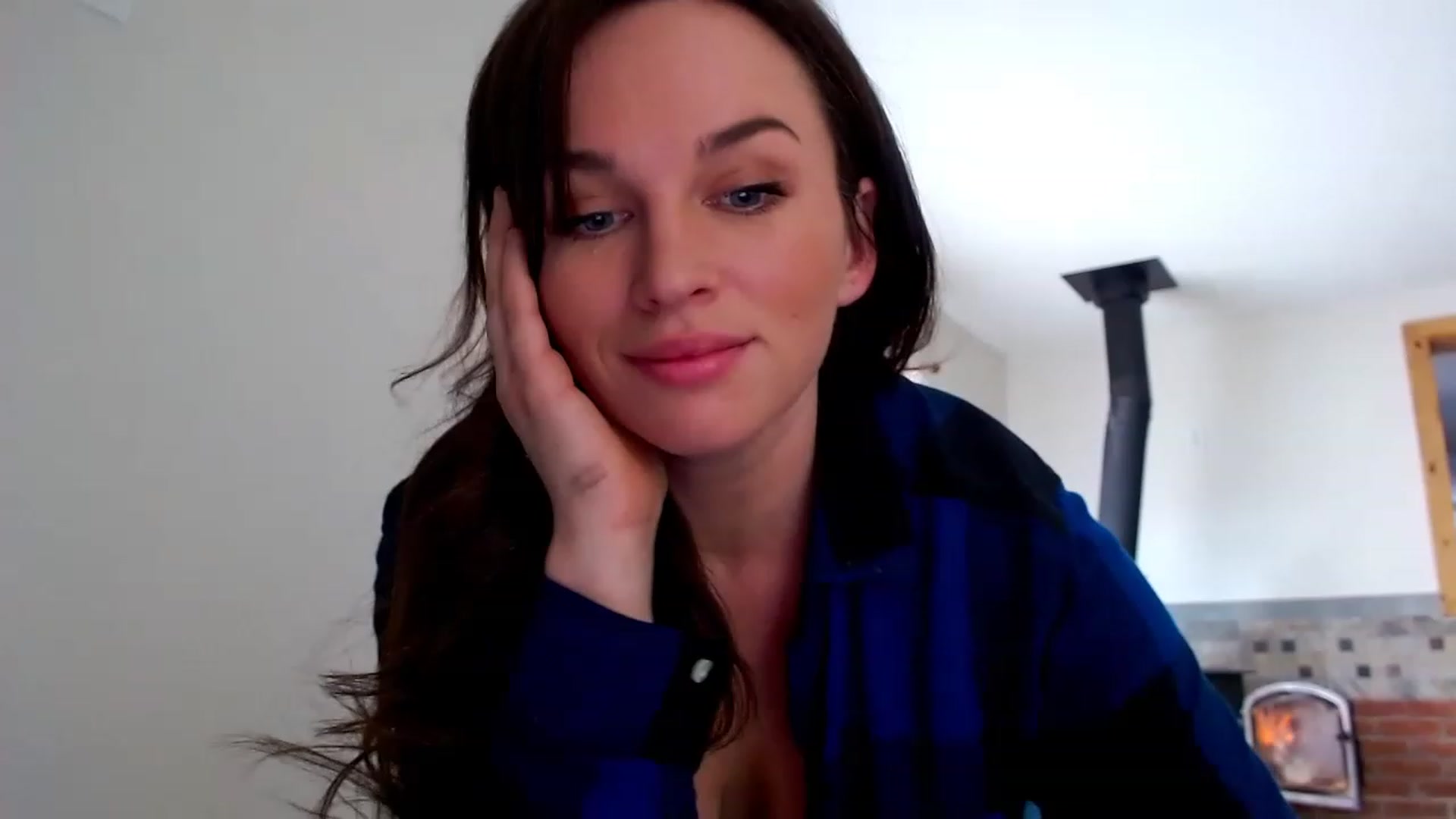 Gallery image thumbnail from adrey_'s myfreecams stream on, 01/19/2023, 23:38 image 6 of 20