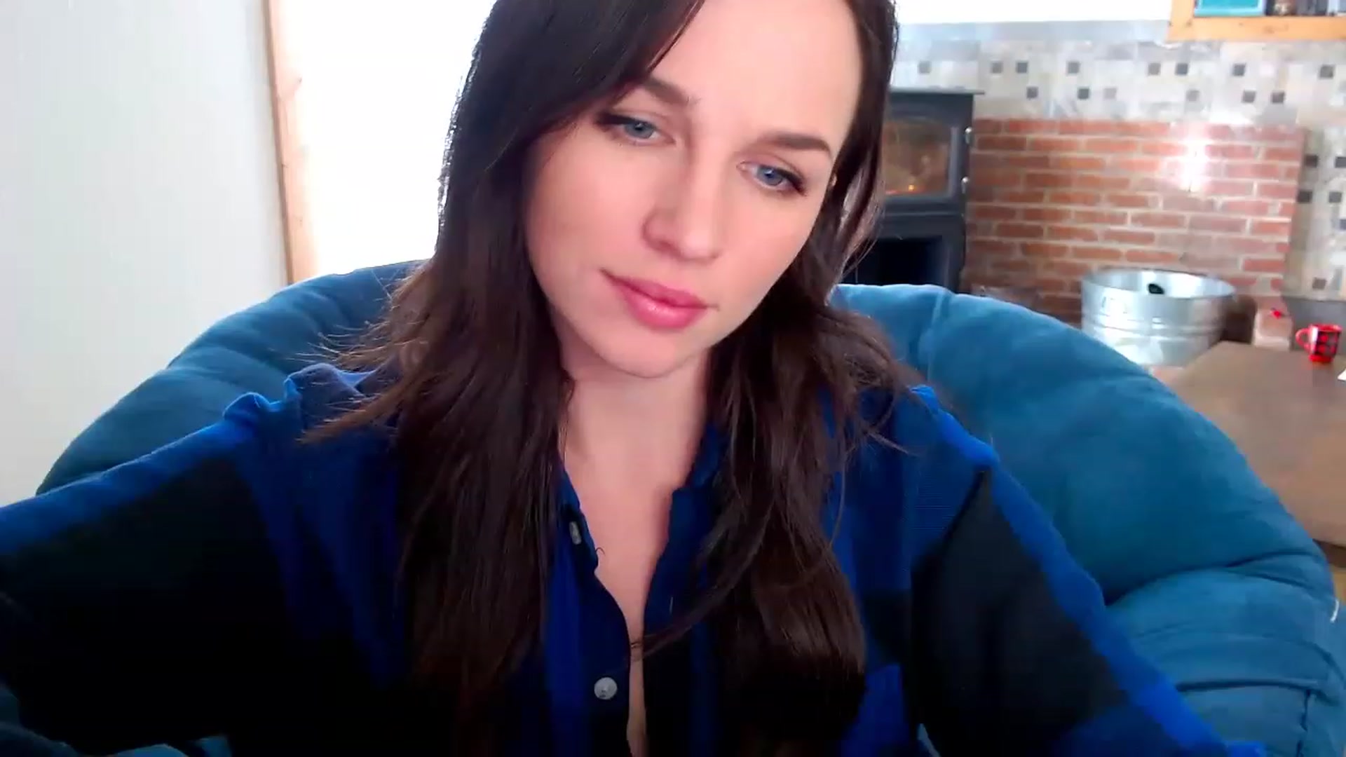 Gallery image thumbnail from adrey_'s myfreecams stream on, 01/19/2023, 23:38 image 7 of 20