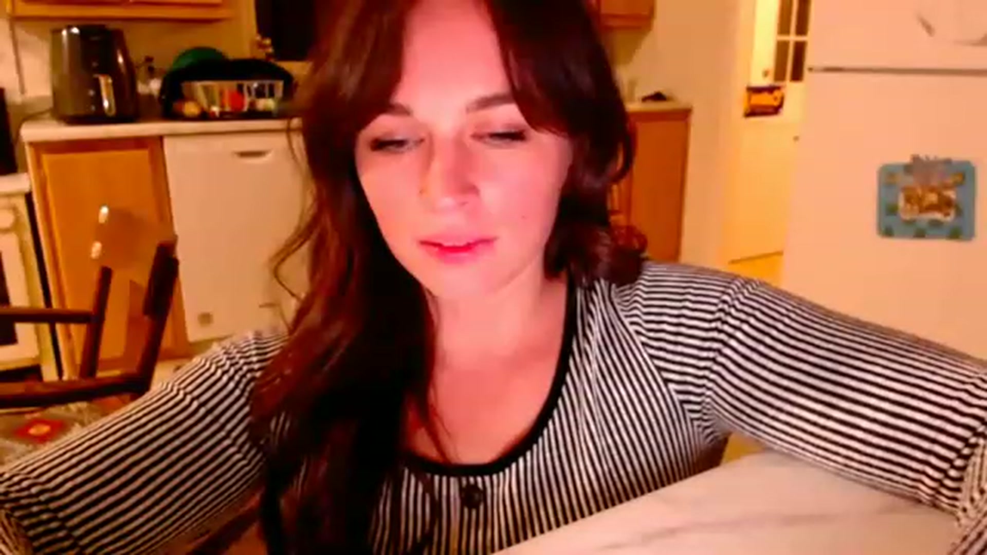 Gallery image thumbnail from adrey_'s myfreecams stream on, 03/16/2023, 07:57 image 17 of 20