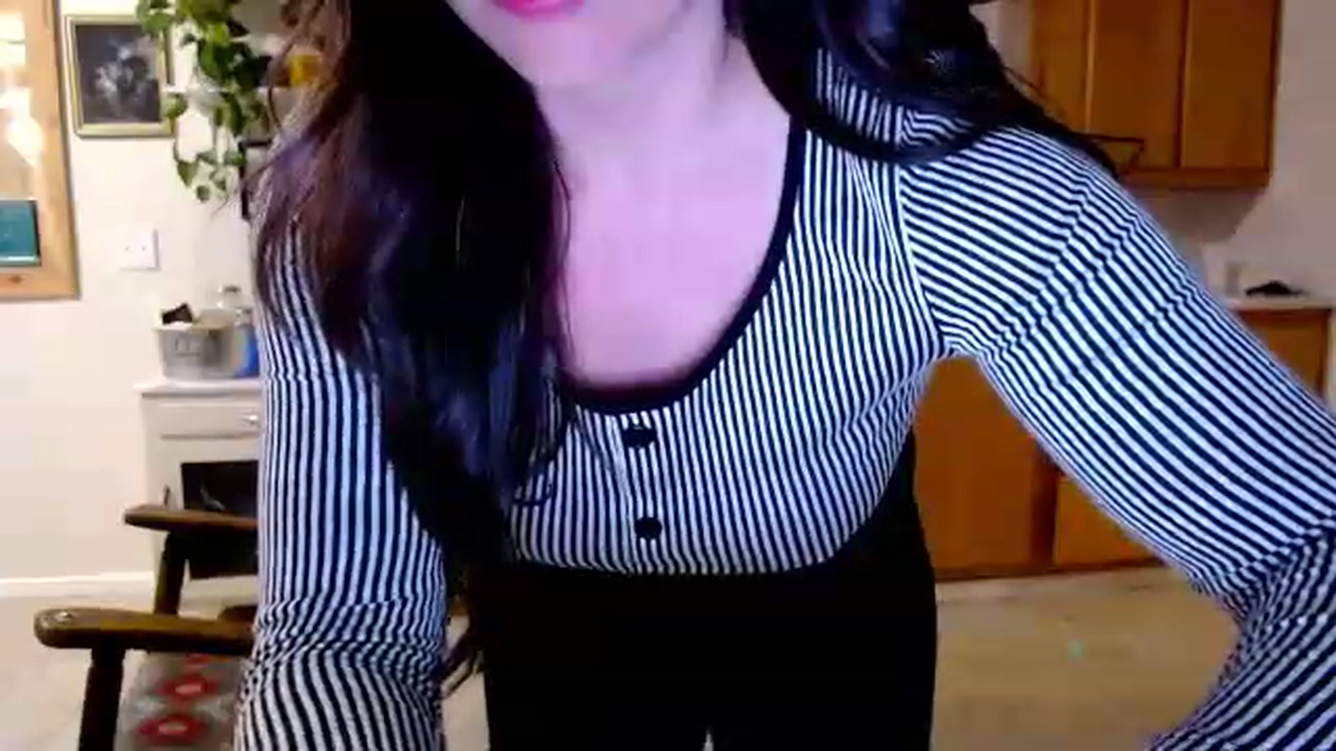 Gallery image thumbnail from adrey_'s myfreecams stream on, 03/16/2023, 07:57 image 15 of 20