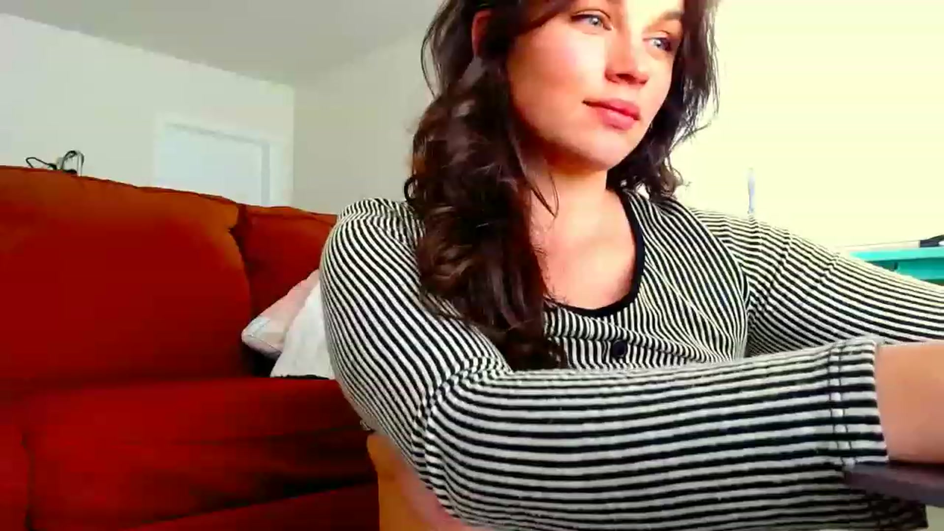 Gallery image thumbnail from adrey_'s myfreecams stream on, 03/29/2023, 18:47 image 16 of 20