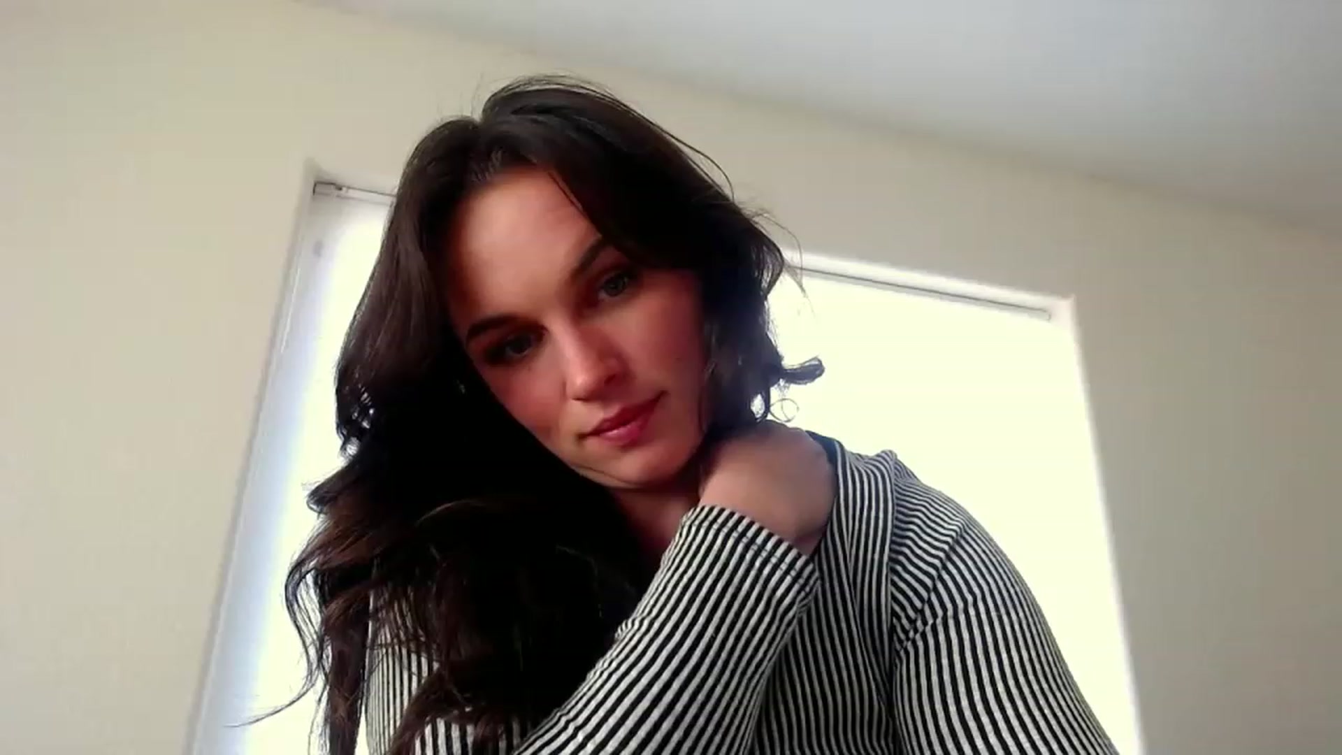 Gallery image thumbnail from adrey_'s myfreecams stream on, 03/29/2023, 20:03 image 4 of 20