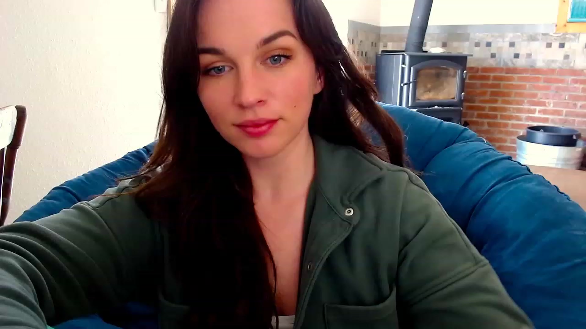 Gallery image thumbnail from adrey_'s myfreecams stream on, 04/06/2023, 20:45 image 1 of 20