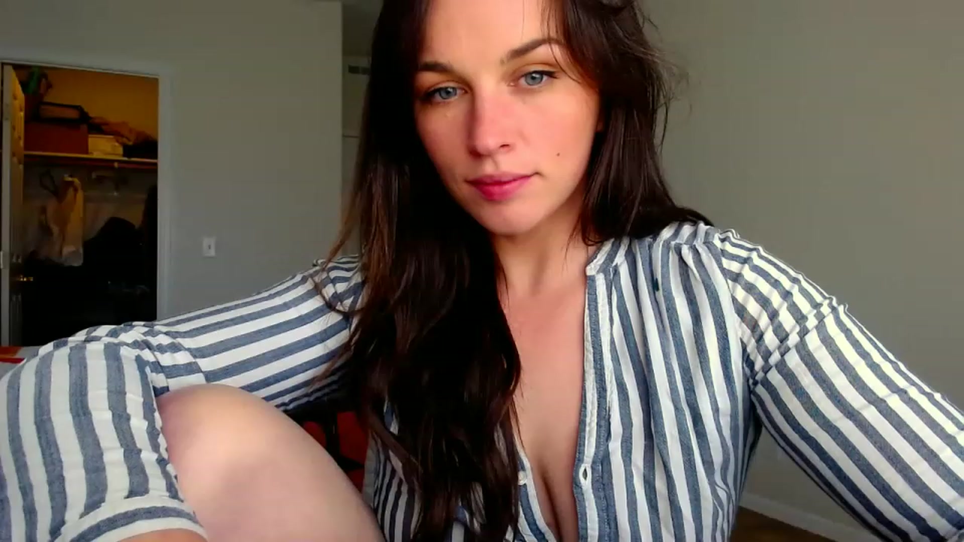 Gallery image thumbnail from adrey_'s myfreecams stream on, 04/25/2023, 22:23 image 9 of 20