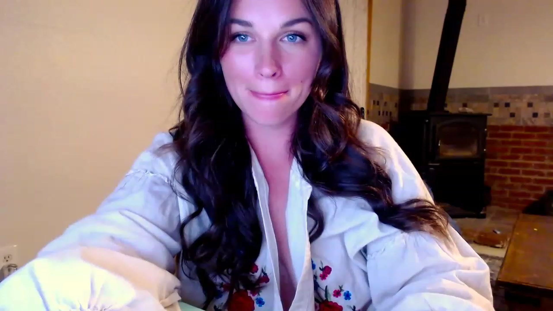 Gallery image thumbnail from adrey_'s myfreecams stream on, 06/18/2023, 05:44 image 12 of 20