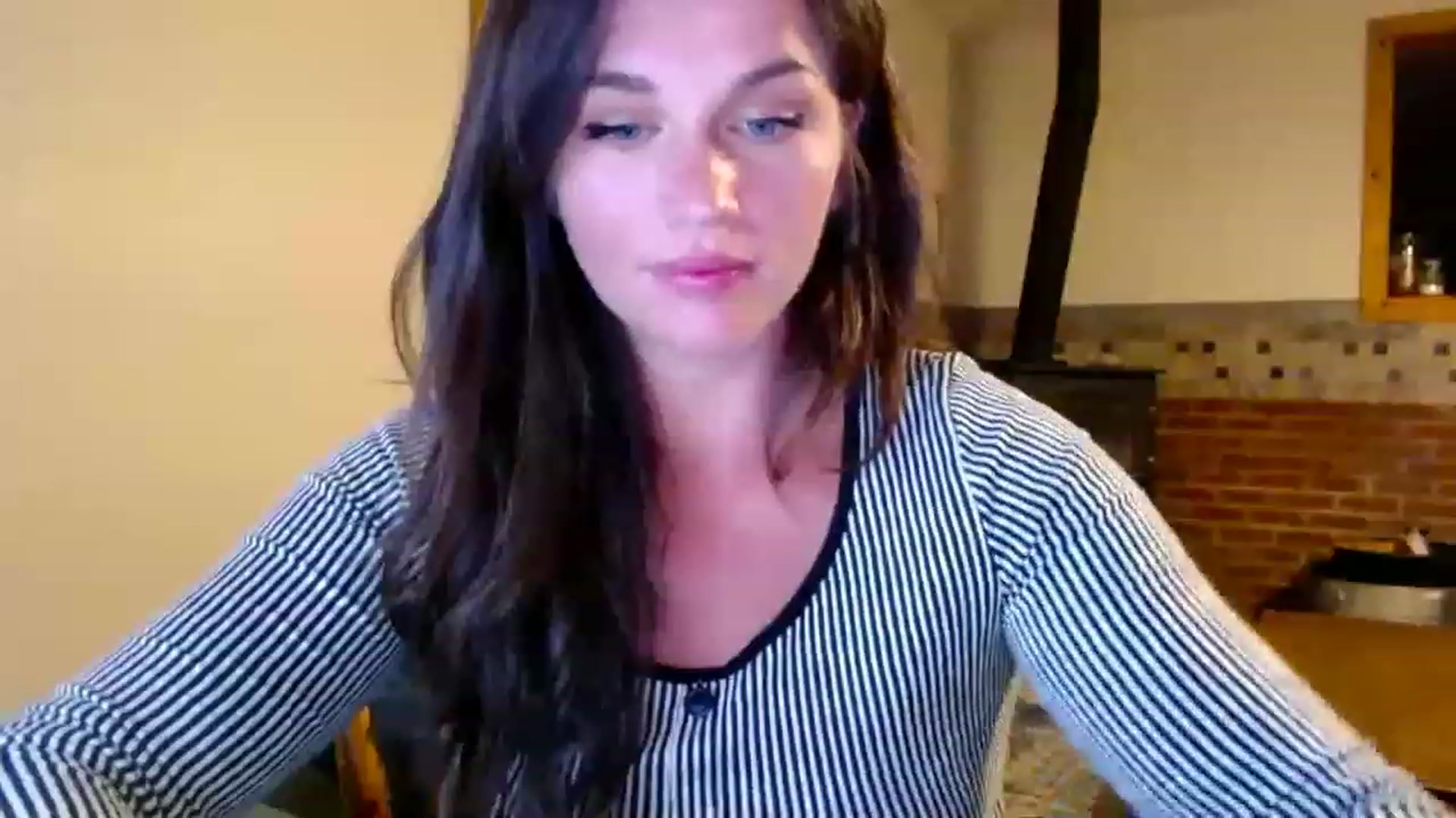 Gallery image thumbnail from adrey_'s myfreecams stream on, 07/03/2023, 05:34 image 17 of 20