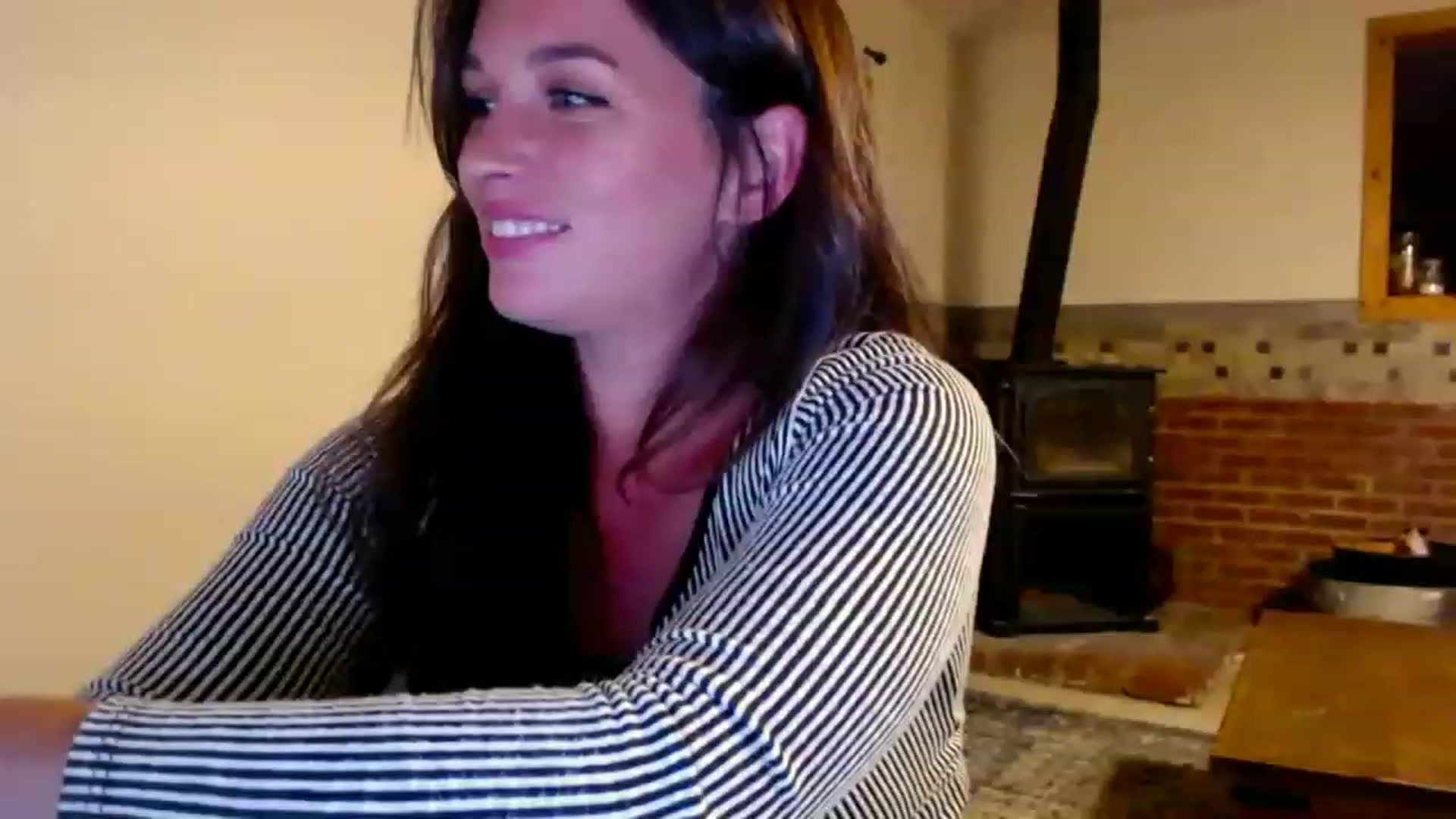 Gallery image thumbnail from adrey_'s myfreecams stream on, 07/03/2023, 05:34 image 18 of 20