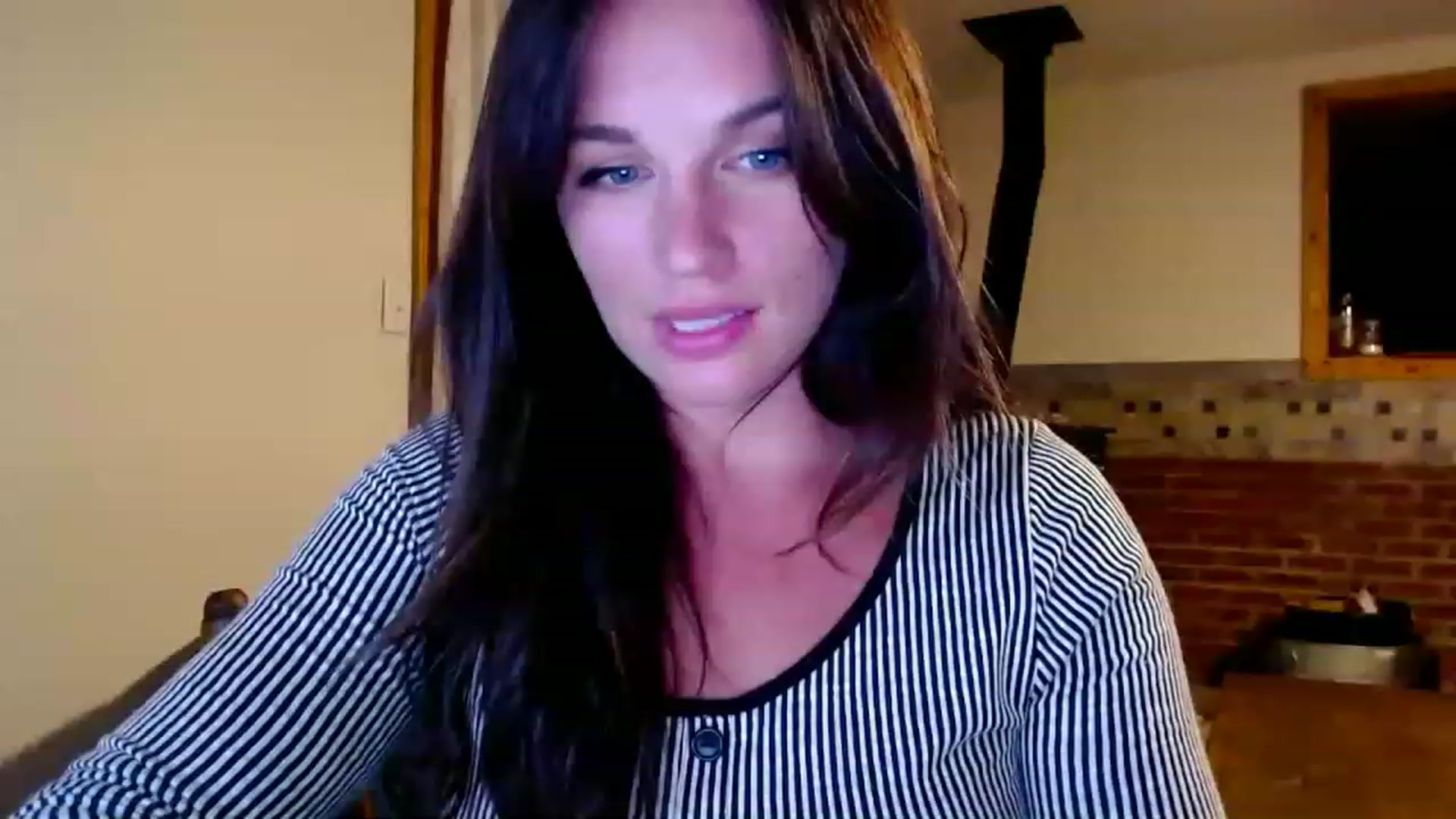 Gallery image thumbnail from adrey_'s myfreecams stream on, 07/03/2023, 06:05 image 3 of 20