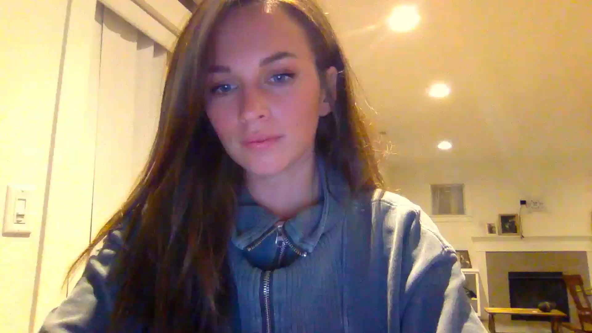 Gallery image thumbnail from adrey_'s myfreecams stream on, 10/03/2023, 03:47 image 1 of 20