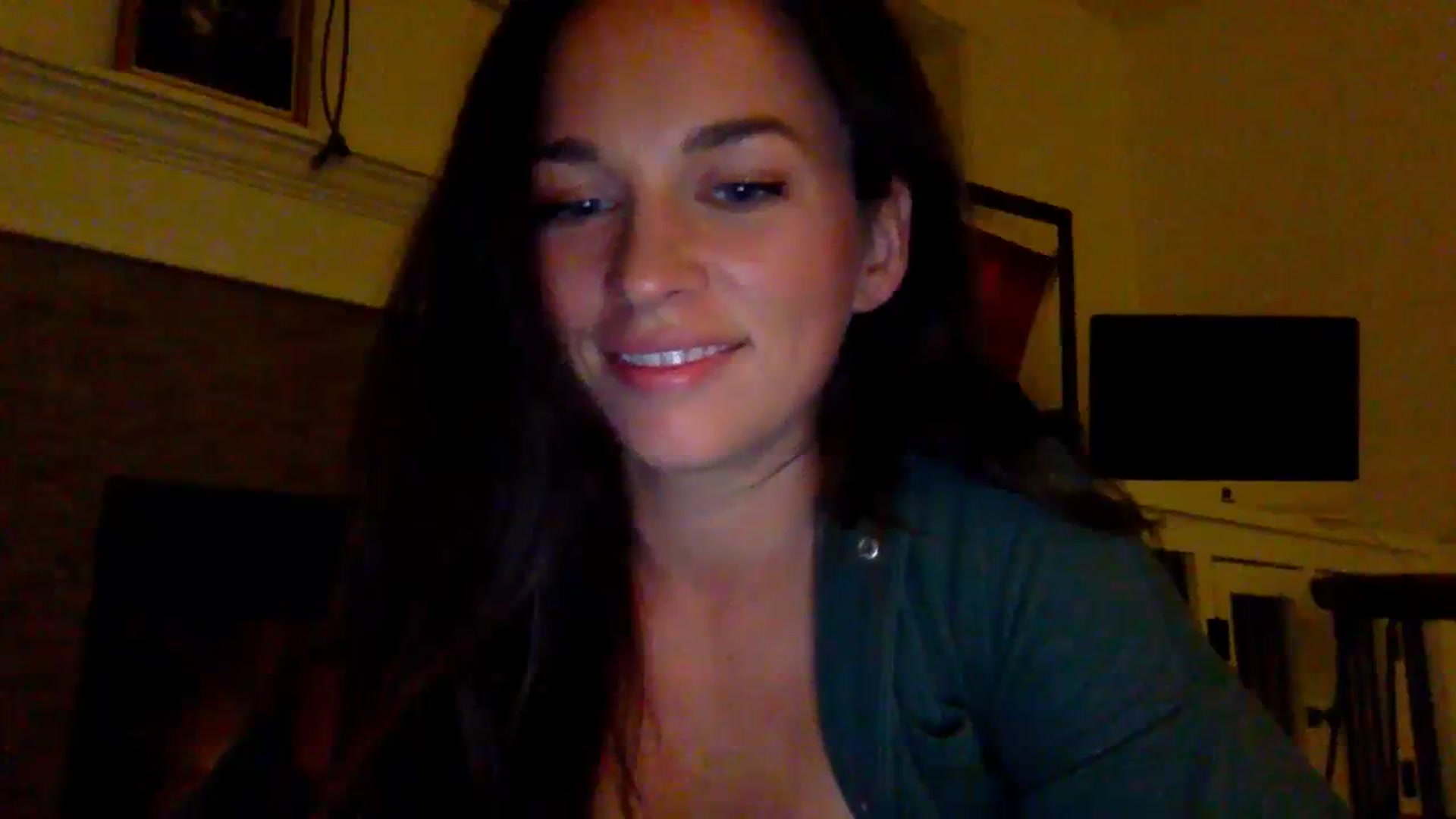 Gallery image thumbnail from adrey_'s myfreecams stream on, 10/04/2023, 04:19 image 6 of 20