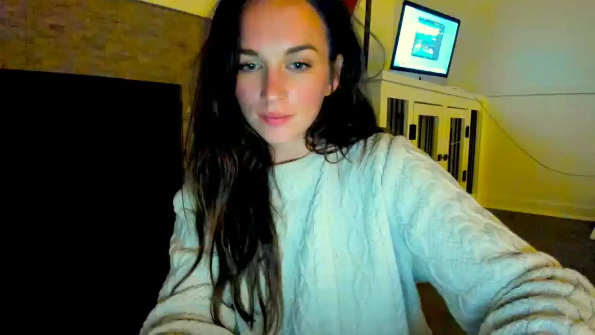 Gallery image thumbnail from adrey_'s myfreecams stream on, 10/07/2023, 03:57 image 14 of 20