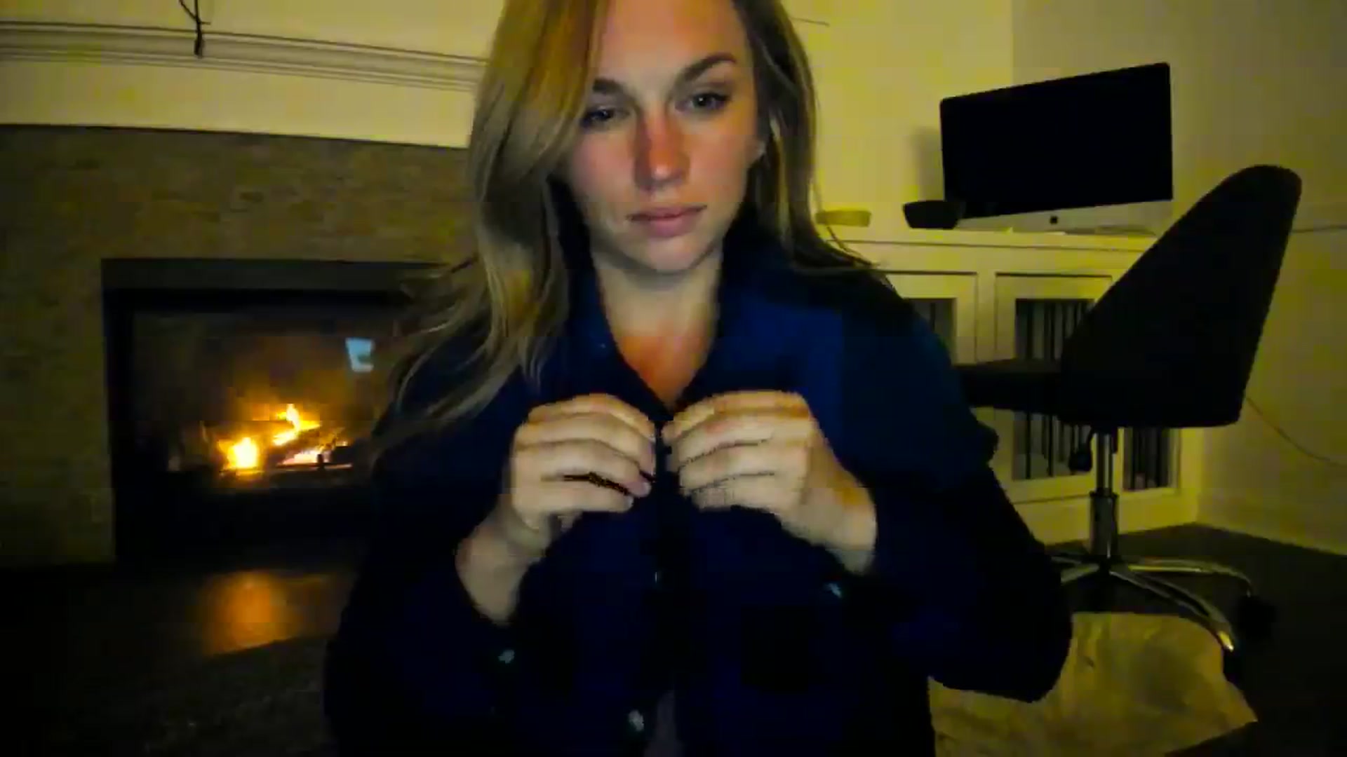 Gallery image thumbnail from adrey_'s myfreecams stream on, 11/20/2023, 04:36 image 3 of 20