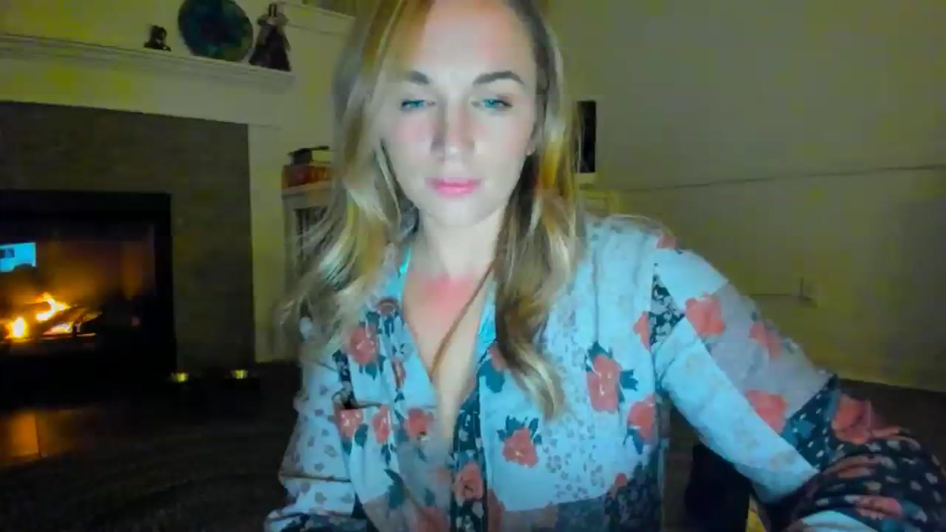 Gallery image thumbnail from adrey_'s myfreecams stream on, 11/30/2023, 04:45 image 13 of 20