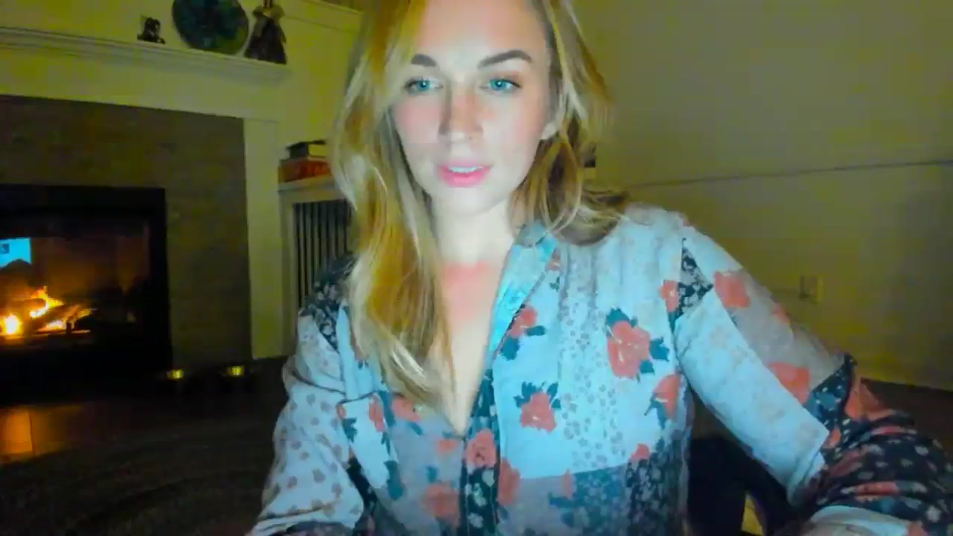 Gallery image thumbnail from adrey_'s myfreecams stream on, 11/30/2023, 04:45 image 20 of 20