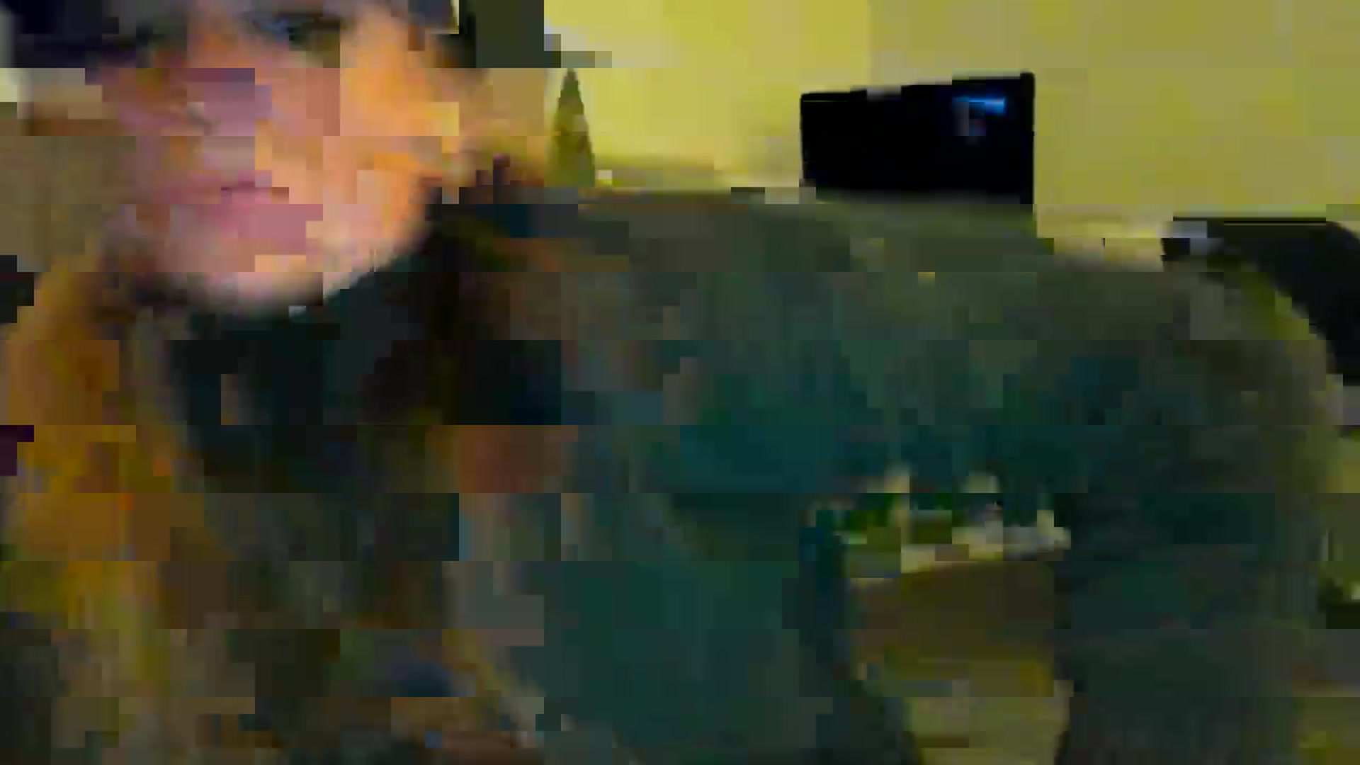 Gallery image thumbnail from adrey_'s myfreecams stream on, 12/04/2023, 04:34 image 9 of 20
