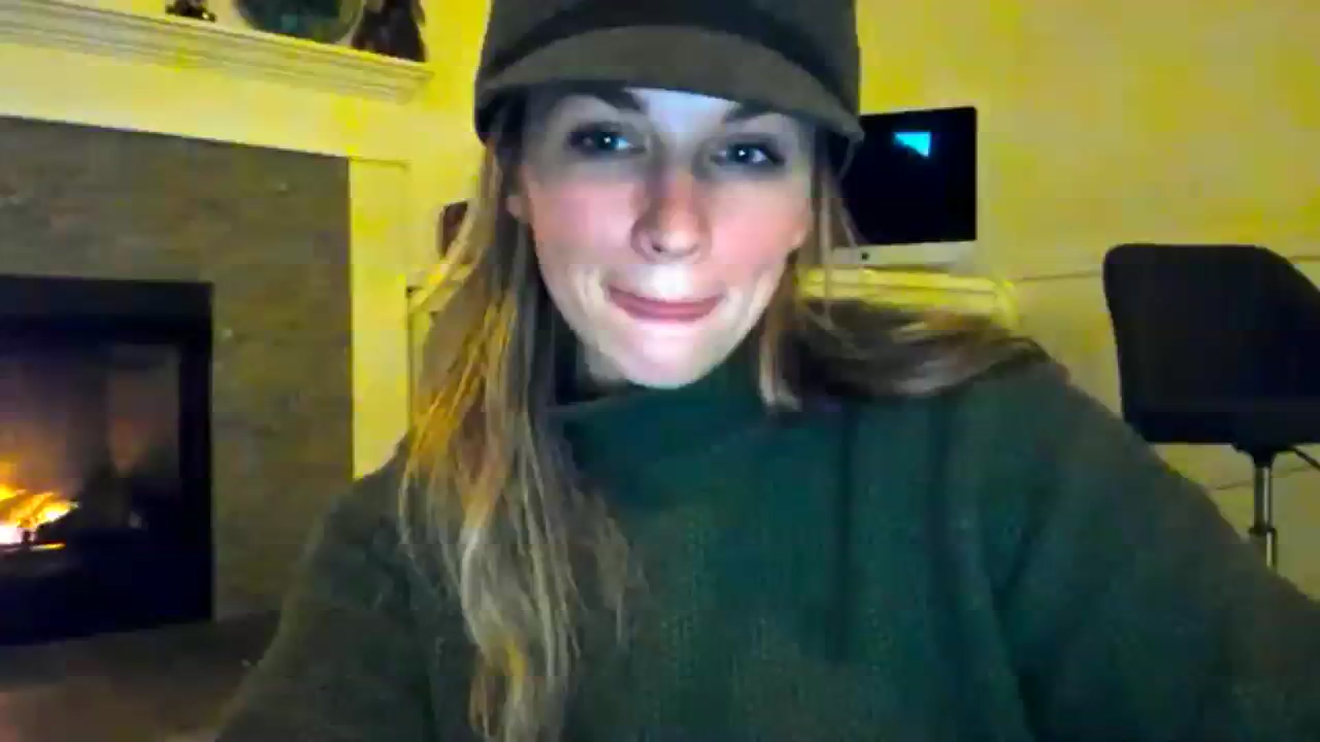 Gallery image thumbnail from adrey_'s myfreecams stream on, 12/04/2023, 05:47 image 12 of 20