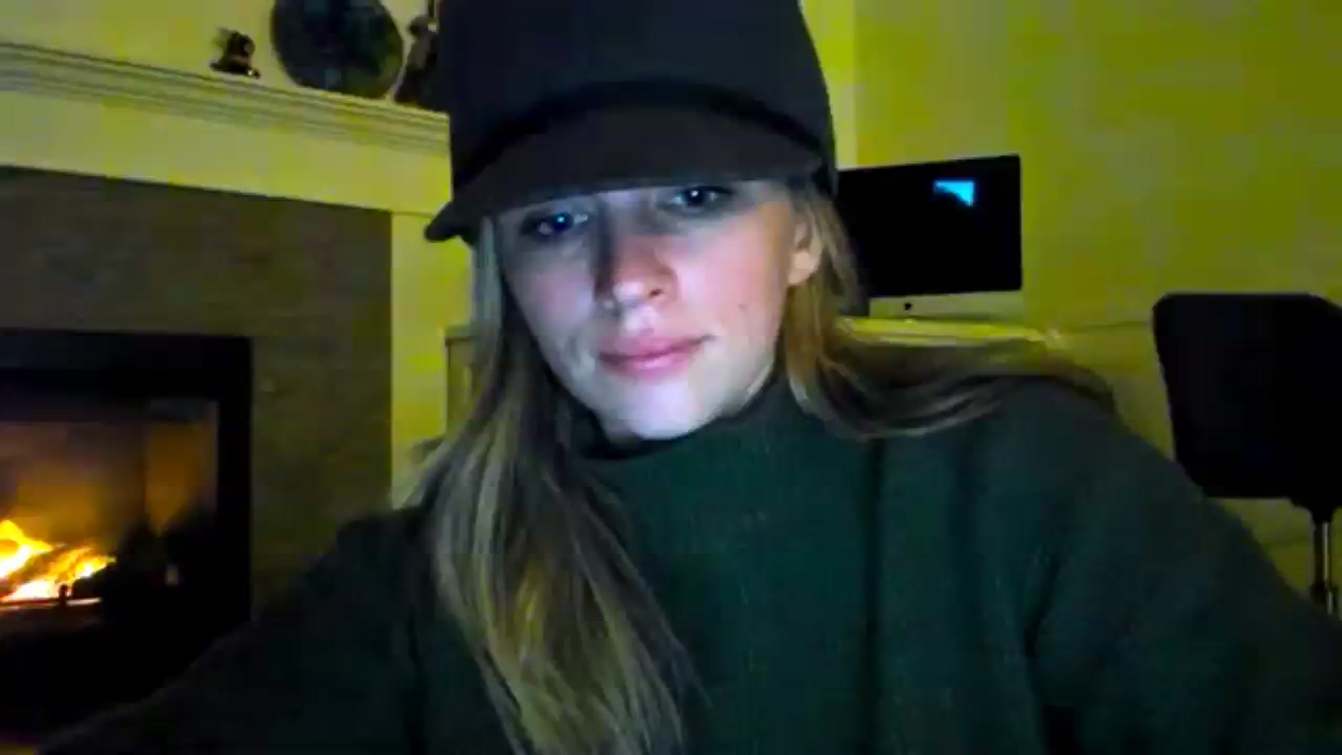 Gallery image thumbnail from adrey_'s myfreecams stream on, 12/04/2023, 05:47 image 3 of 20