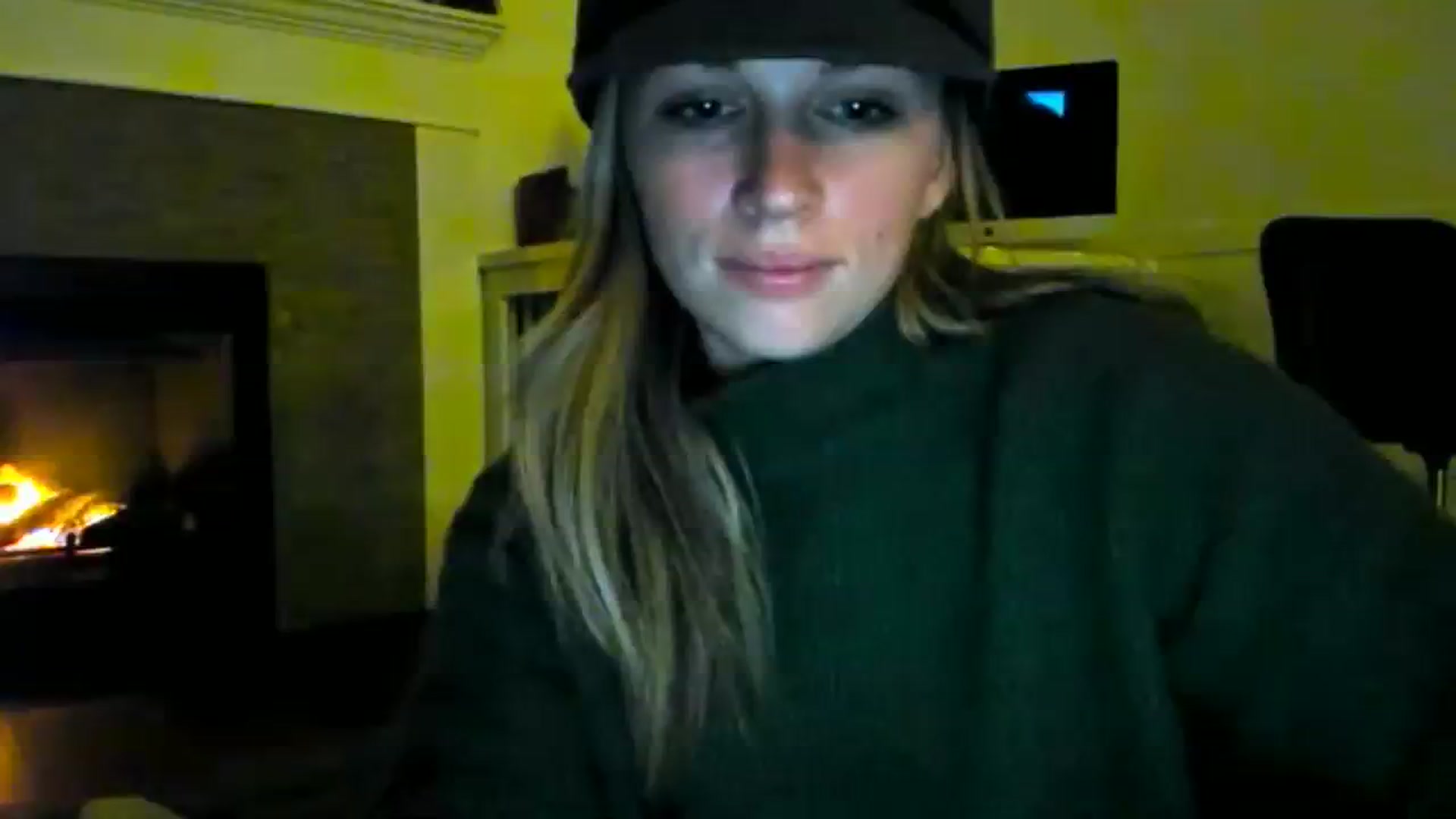 Gallery image thumbnail from adrey_'s myfreecams stream on, 12/04/2023, 05:47 image 9 of 20