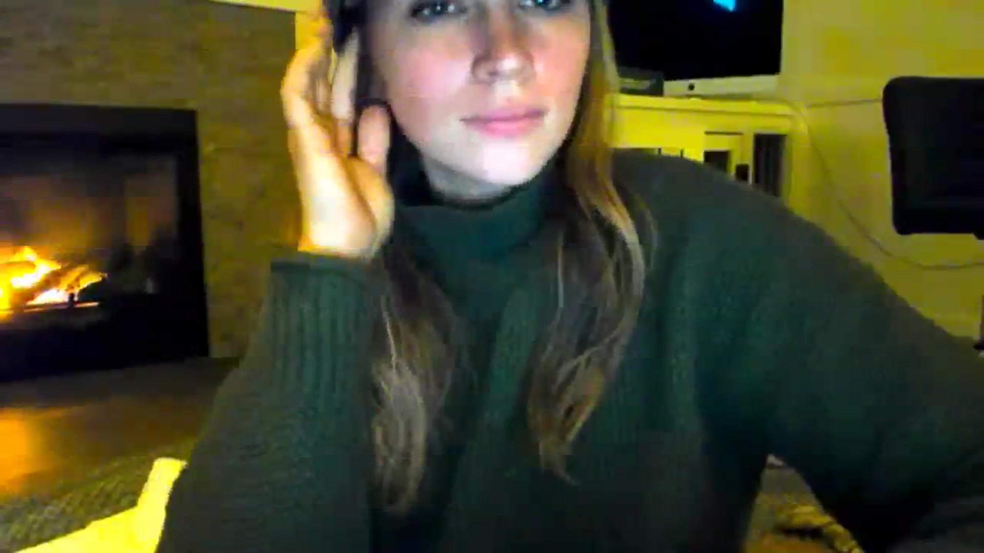 Gallery image thumbnail from adrey_'s myfreecams stream on, 12/04/2023, 06:38 image 2 of 20
