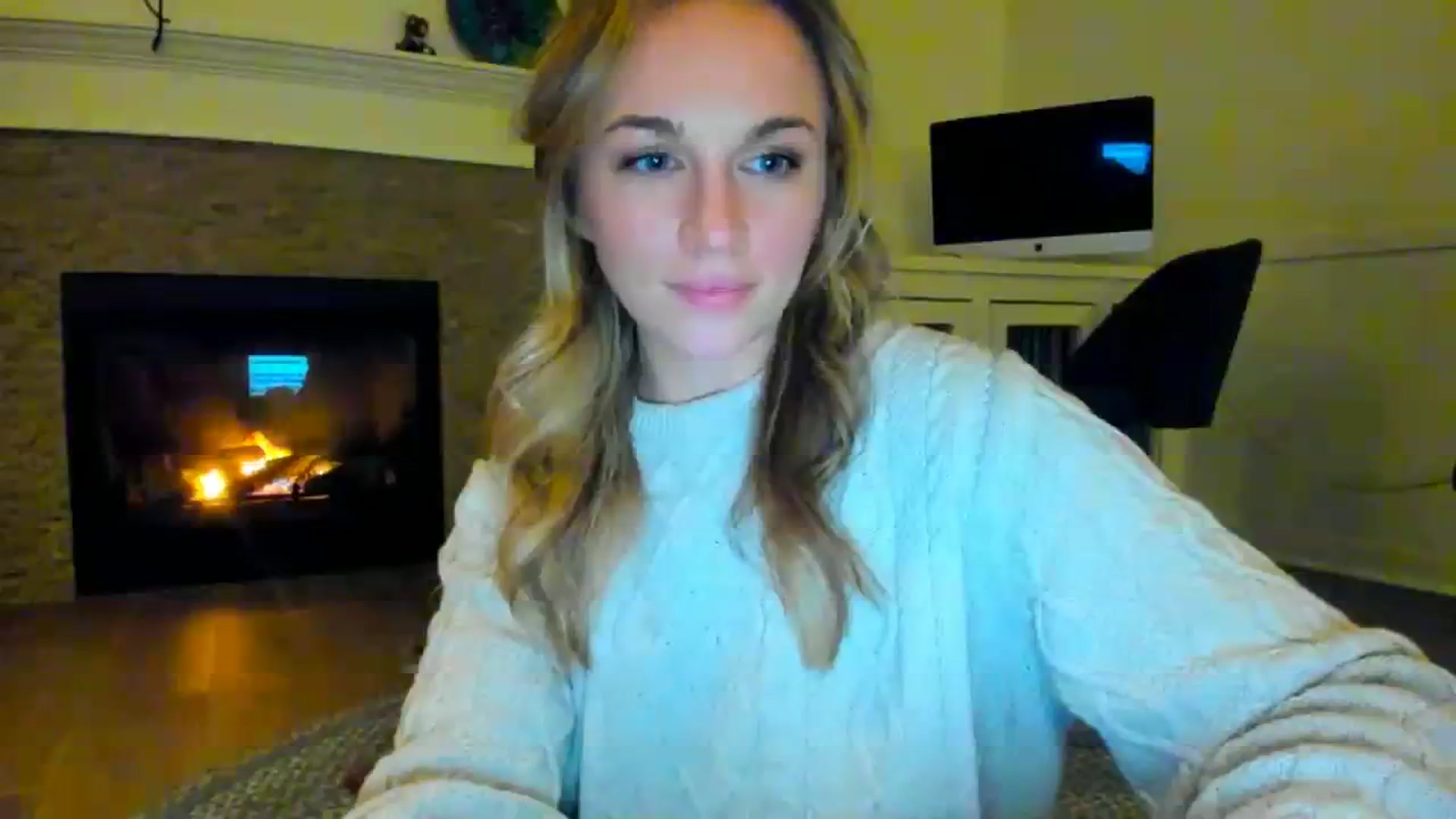 Gallery image thumbnail from adrey_'s myfreecams stream on, 12/11/2023, 04:05 image 14 of 20