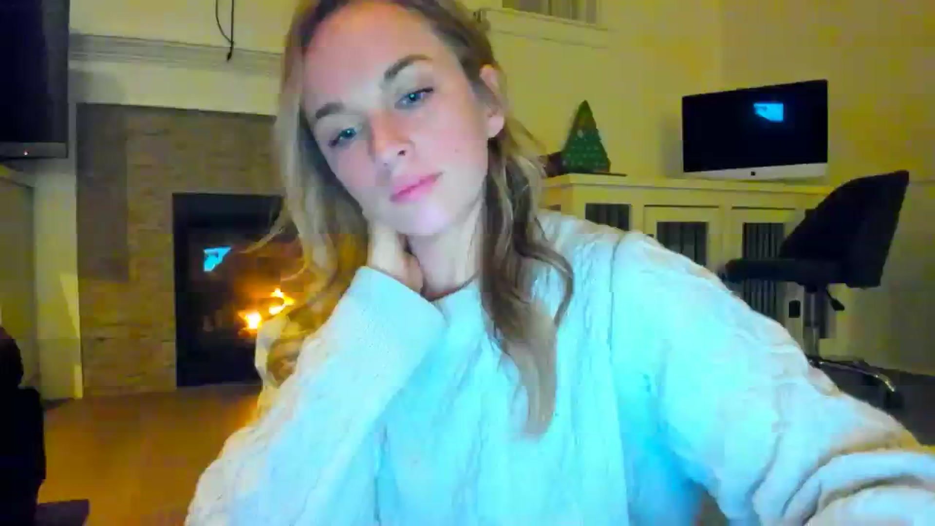 Gallery image thumbnail from adrey_'s myfreecams stream on, 12/11/2023, 04:57 image 14 of 20