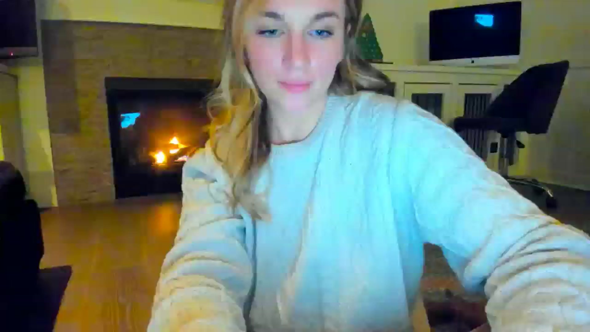 Gallery image thumbnail from adrey_'s myfreecams stream on, 12/11/2023, 04:57 image 20 of 20