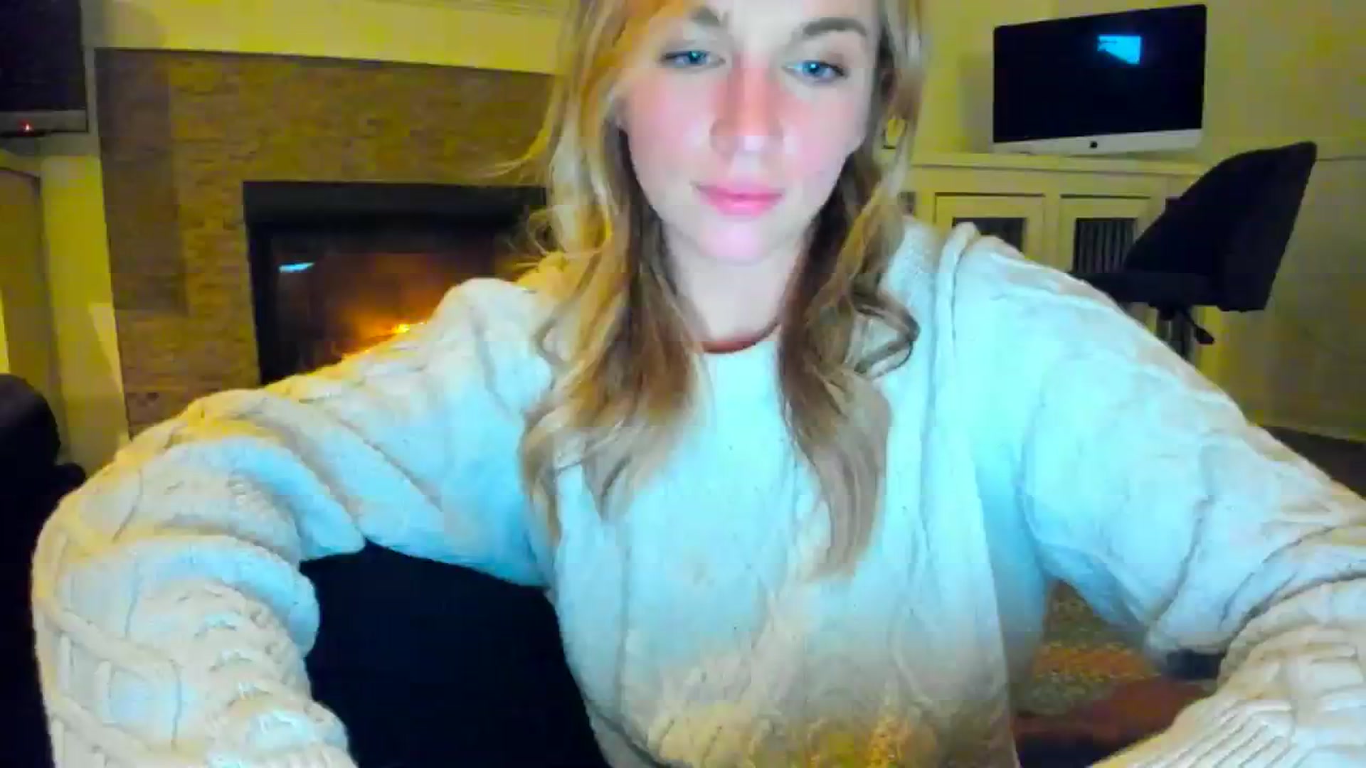 Gallery image thumbnail from adrey_'s myfreecams stream on, 12/11/2023, 04:57 image 16 of 20