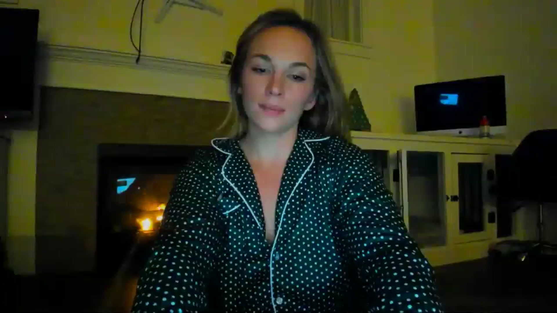 Gallery image thumbnail from adrey_'s myfreecams stream on, 12/12/2023, 05:47 image 10 of 20