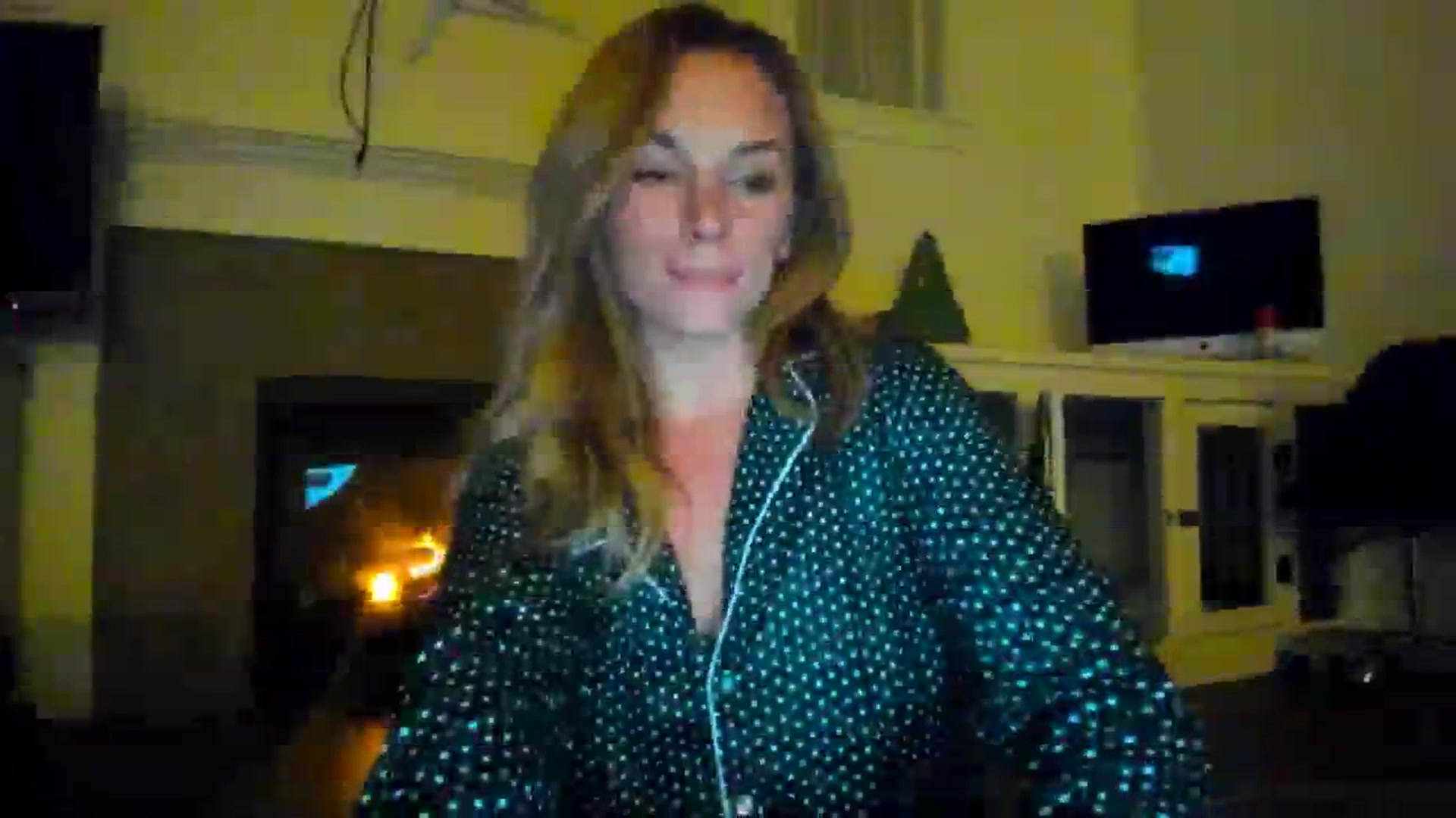 Gallery image thumbnail from adrey_'s myfreecams stream on, 12/12/2023, 05:47 image 9 of 20