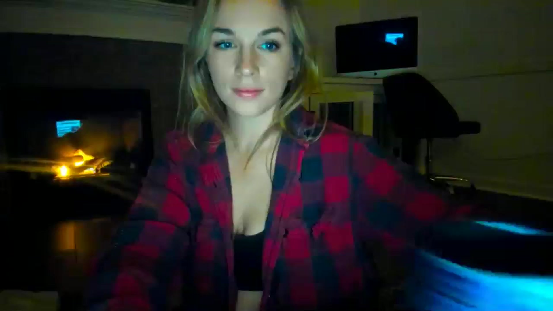 Gallery image thumbnail from adrey_'s myfreecams stream on, 12/14/2023, 05:09 image 9 of 20