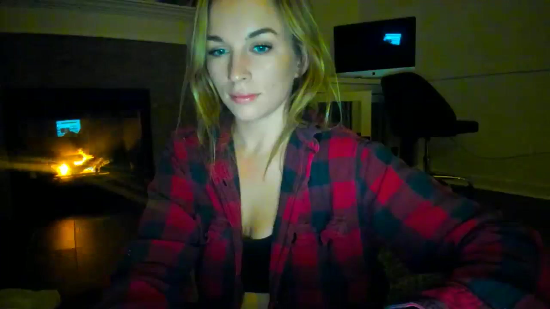Gallery image thumbnail from adrey_'s myfreecams stream on, 12/14/2023, 05:09 image 6 of 20