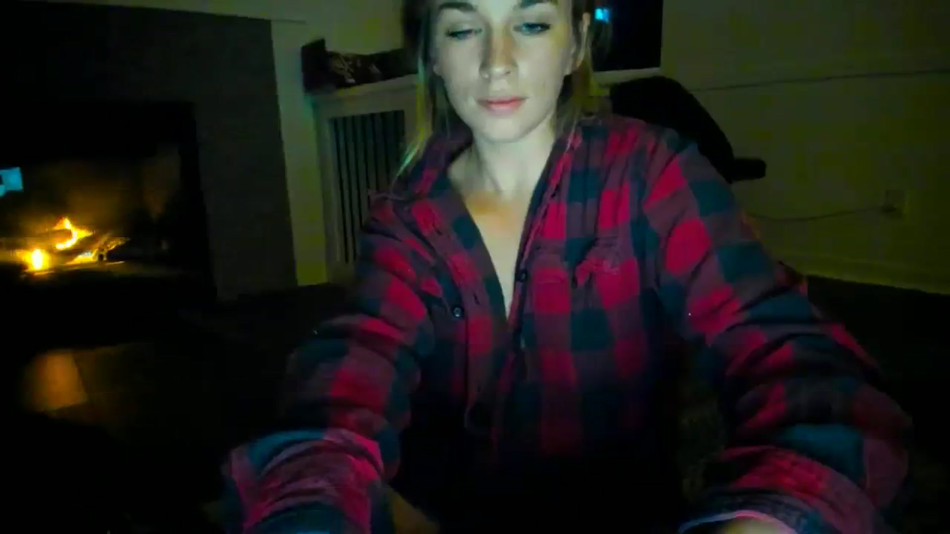 Gallery image thumbnail from adrey_'s myfreecams stream on, 12/14/2023, 05:57 image 8 of 20